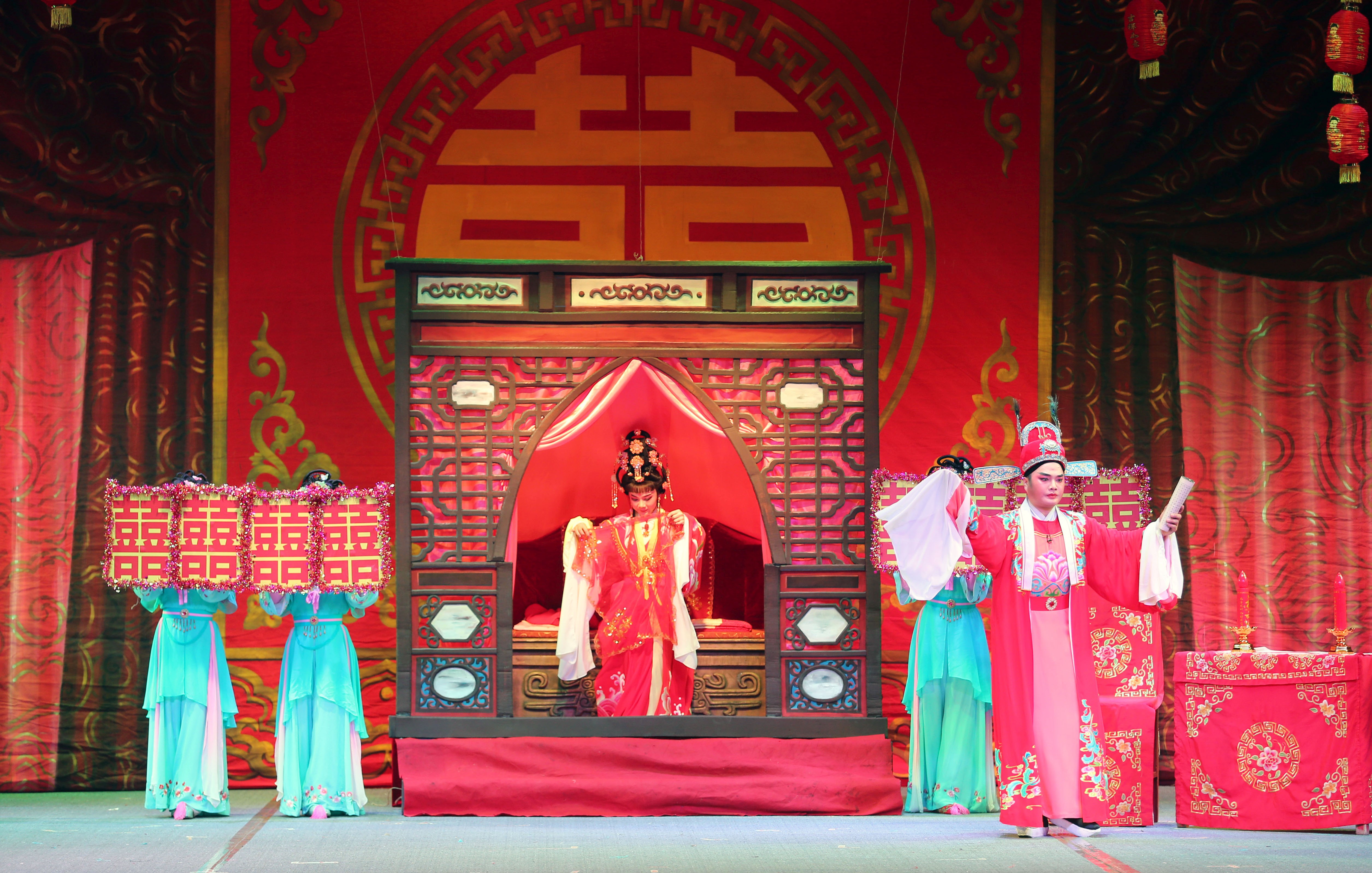 Qiong opera, performed in the local dialect, reflects the mix that makes up Hainan society.