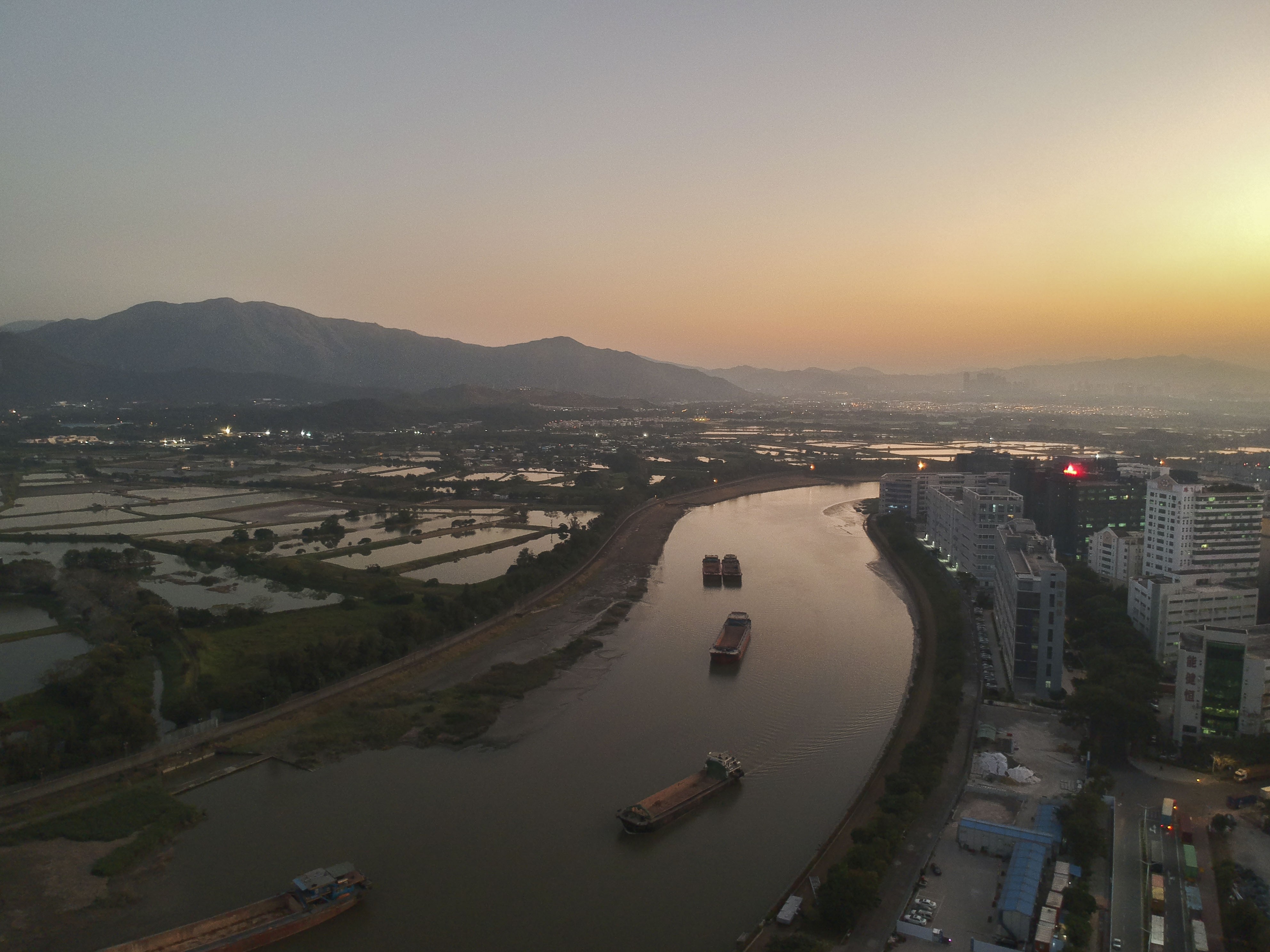 The wetlands in Lok Ma Chau, Hong Kong, and the Futian district in Shenzhen. When linked together, the Greater Bay Area will comprise 11 cities with 60 million people, and a combined economy estimated to be worth at least US$1.4 trillion. Photo: Roy Issa