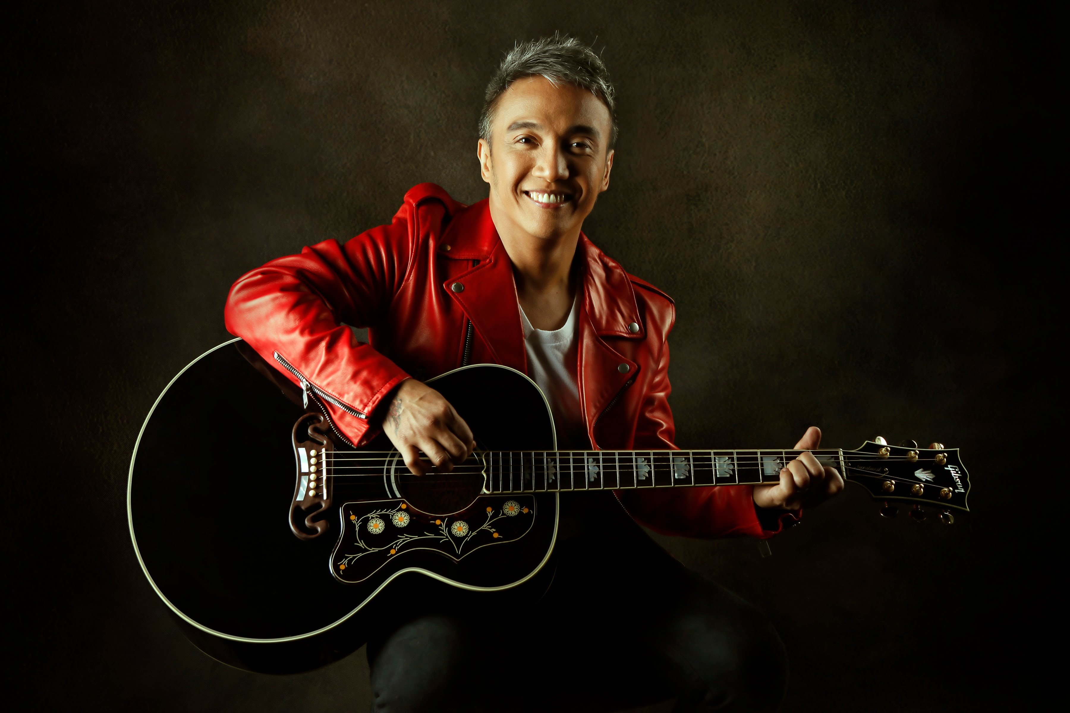 Arnel Pineda became lead singer for his musical heroes Journey in 2007.