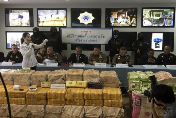 About 9 million methamphetamine pills and 300kg of crystal meth seized when key drug suspect Panatkit Soponphumipanya was arrested are shown at the Office of the Narcotics Control Board in Chiang Mai on Friday. Photo: policenews.co.th