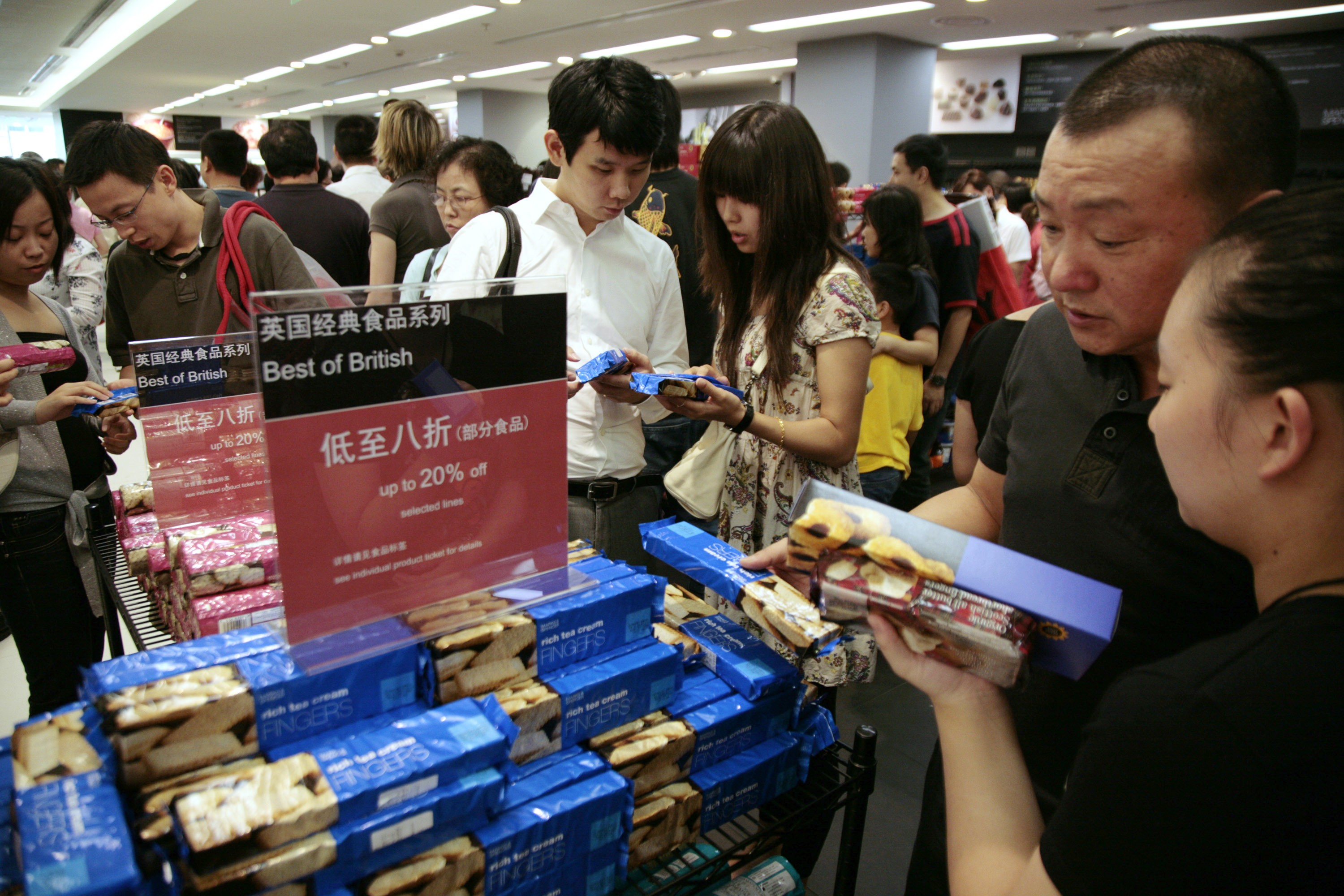 Affordability is not an issue for Chinese shoppers as disposable household income per capita has grown at a compound annual rate of 8.2 per cent over the past six years. Photo: Bloomberg News