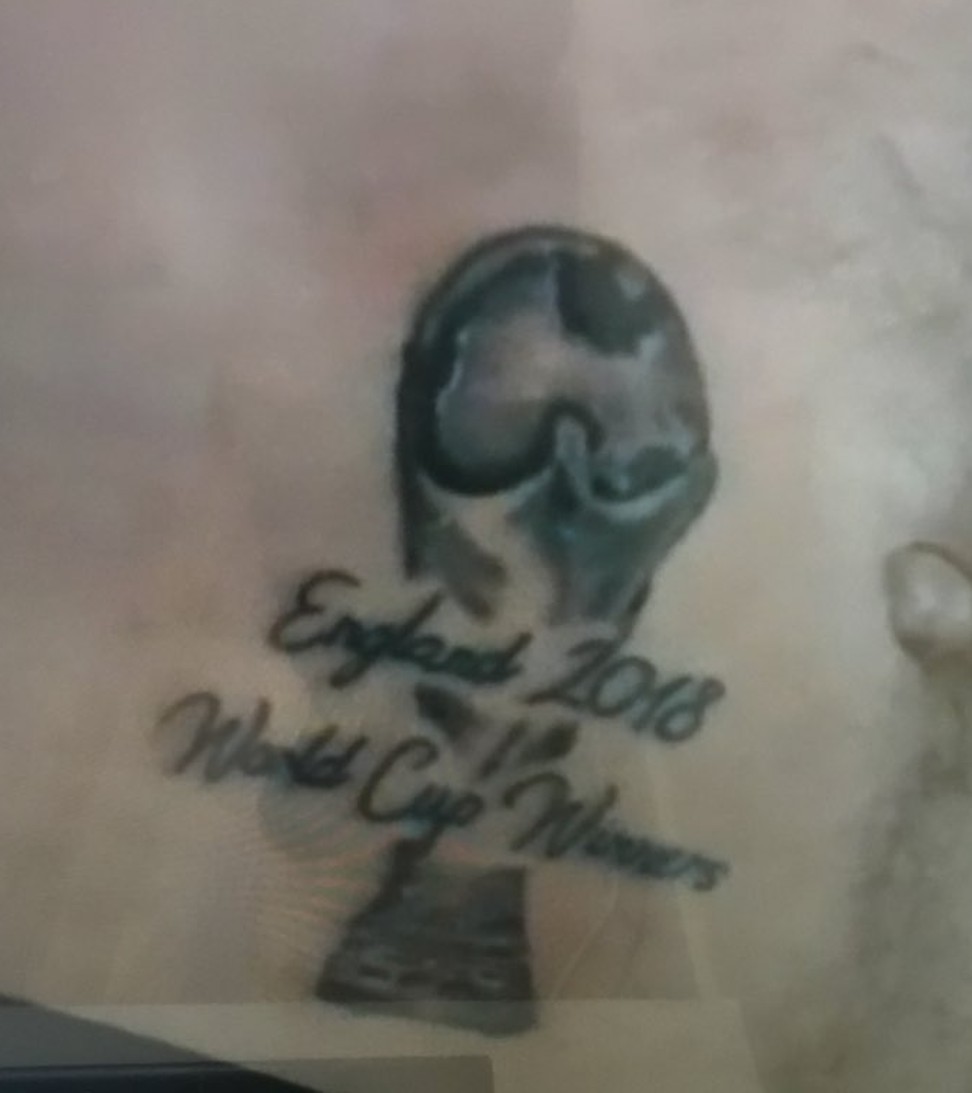 Lightning fan honors team with tattoo of Stanley Cup