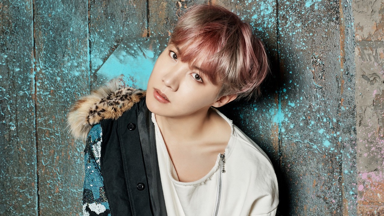 K-POP・アジア BTS MEMORIES OF 2018 J-HOPE BTS J-HOPE MEMORIES OF 2018 Official Photocard With mount