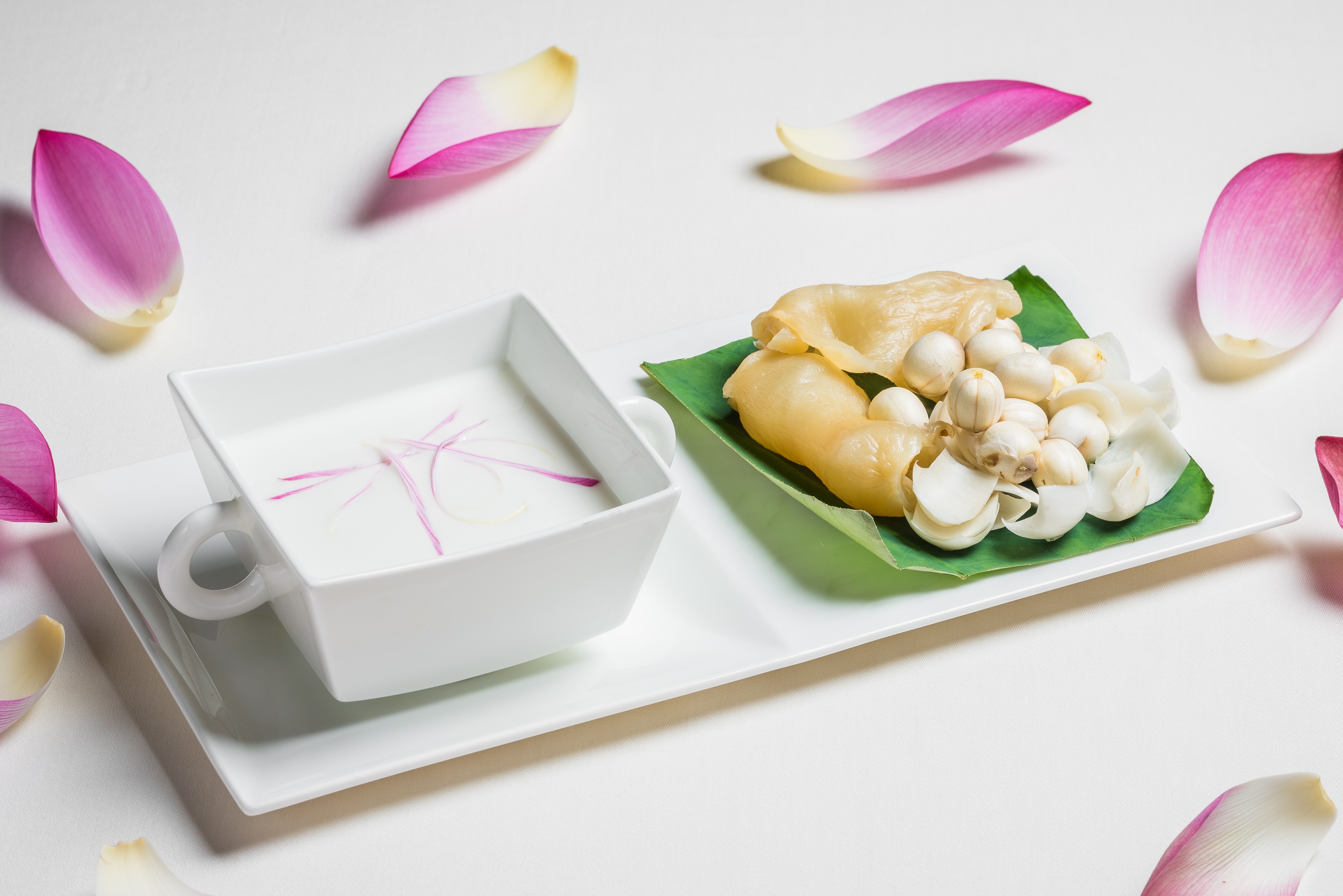 Four Seasons Macao’s Michelin-starred Chinese restaurant Zi Yat Heen’s double boiled fish maw, served with almond cream, fresh lily bulbs and lotus seeds, which is one of many delicious dishes served in Macau, one of the world’s prestigious Unesco ‘Creative Cities of Gastronomy’.