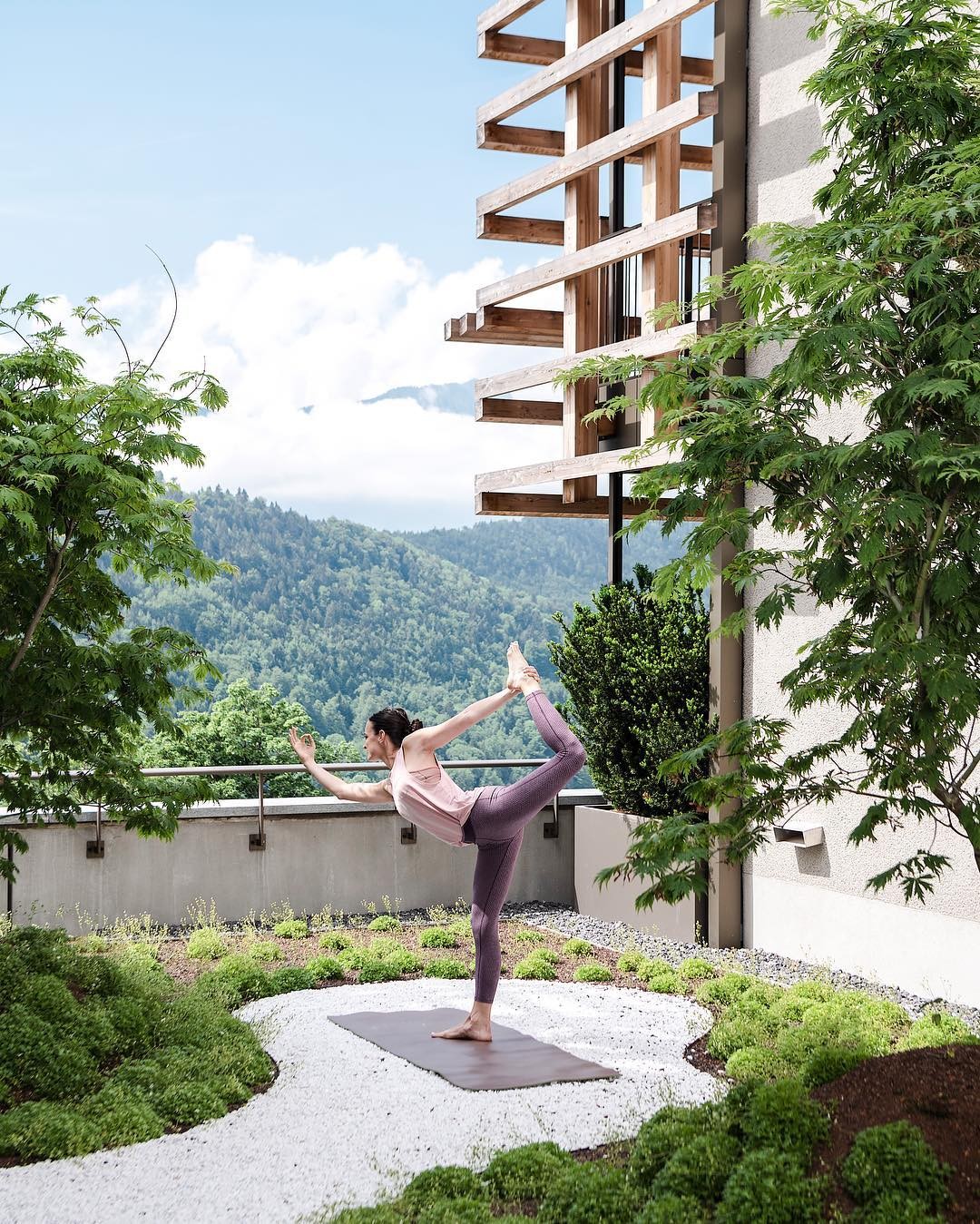 Bürgenstock Hotel & Alpine Spa is one of the best wellness hotels in Switzerland. Photo: Instagram @buergenstockresort
