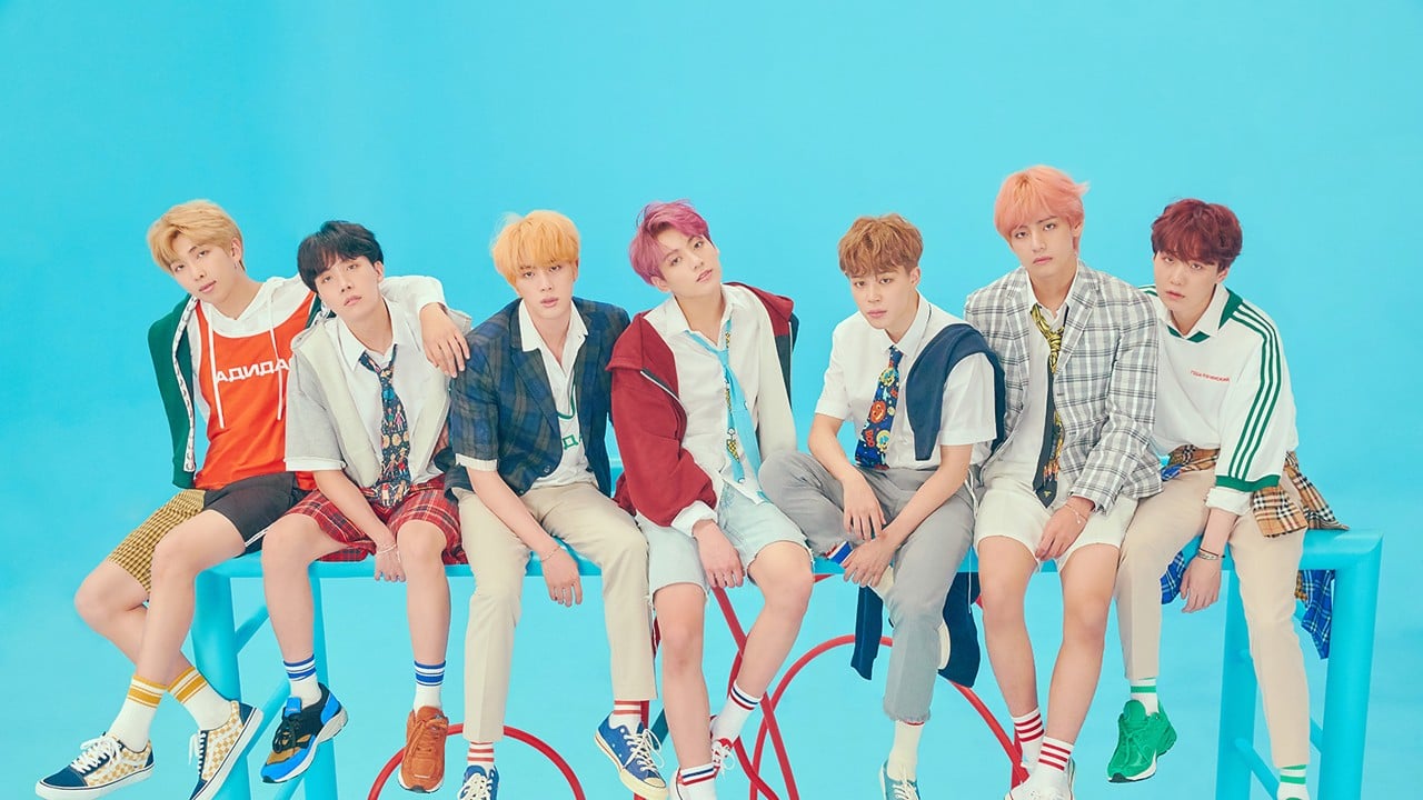 アイドル BTS Me Myself / Us Ourselves Amazon.com: Special 8 Photo Folio-Us, Ourselves, and BTS 'WE