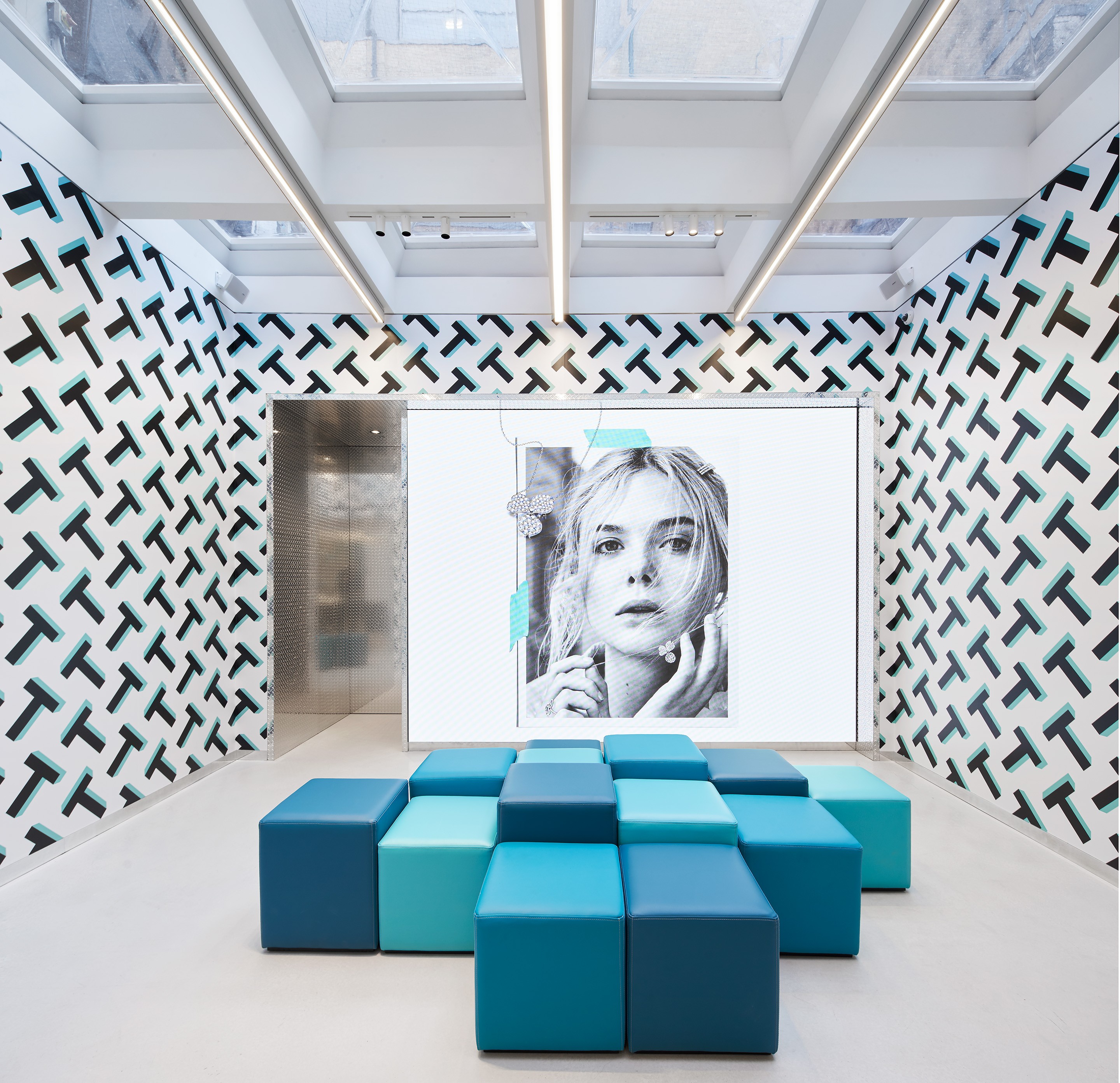 Tiffany & Co.’s Style Studio in Covent Garden, London. It features bold design aesthetics and is very Instagrammable.