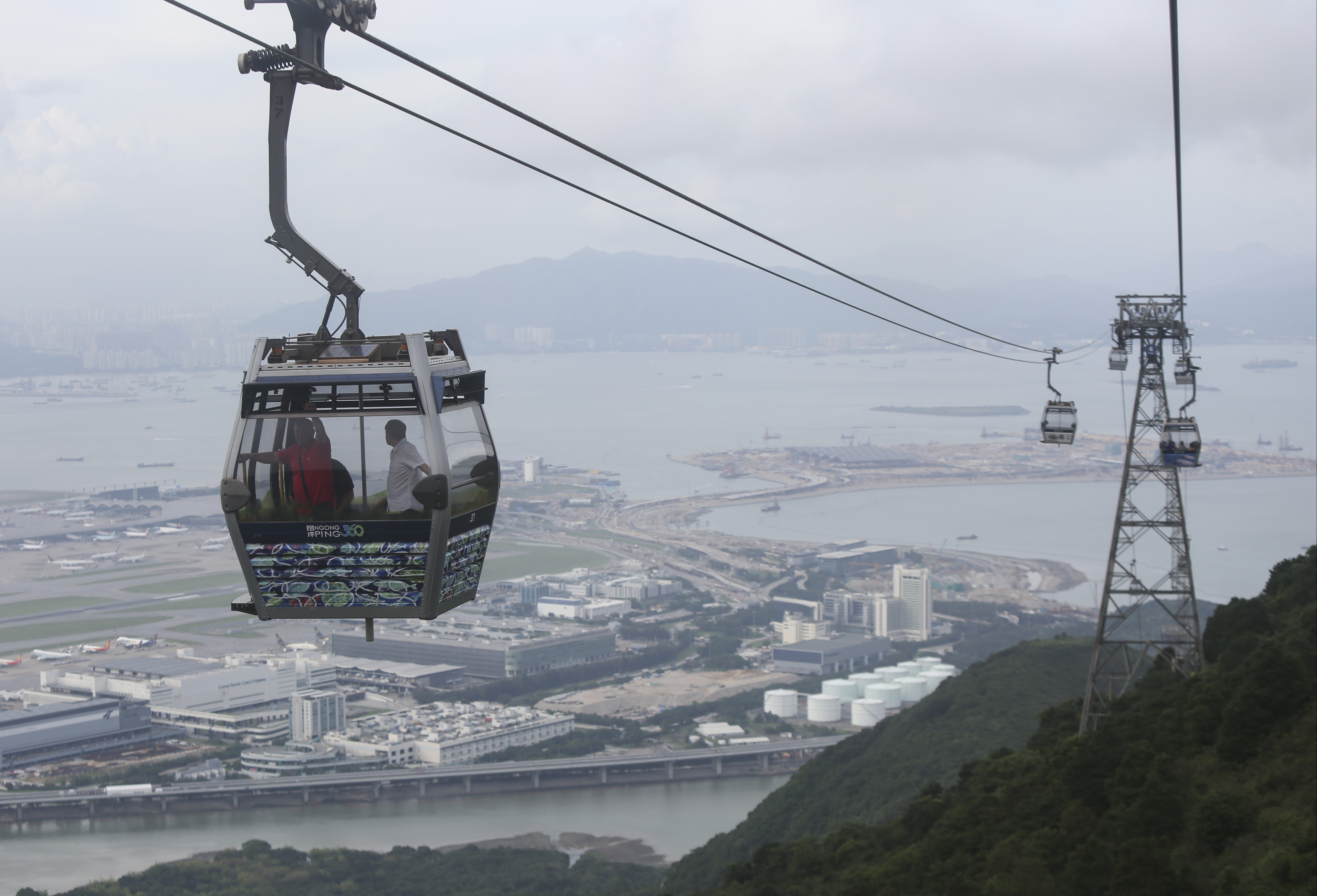 The Ngong Ping 360 cable car in Tung Chung. Photo: Xiaomei Chen