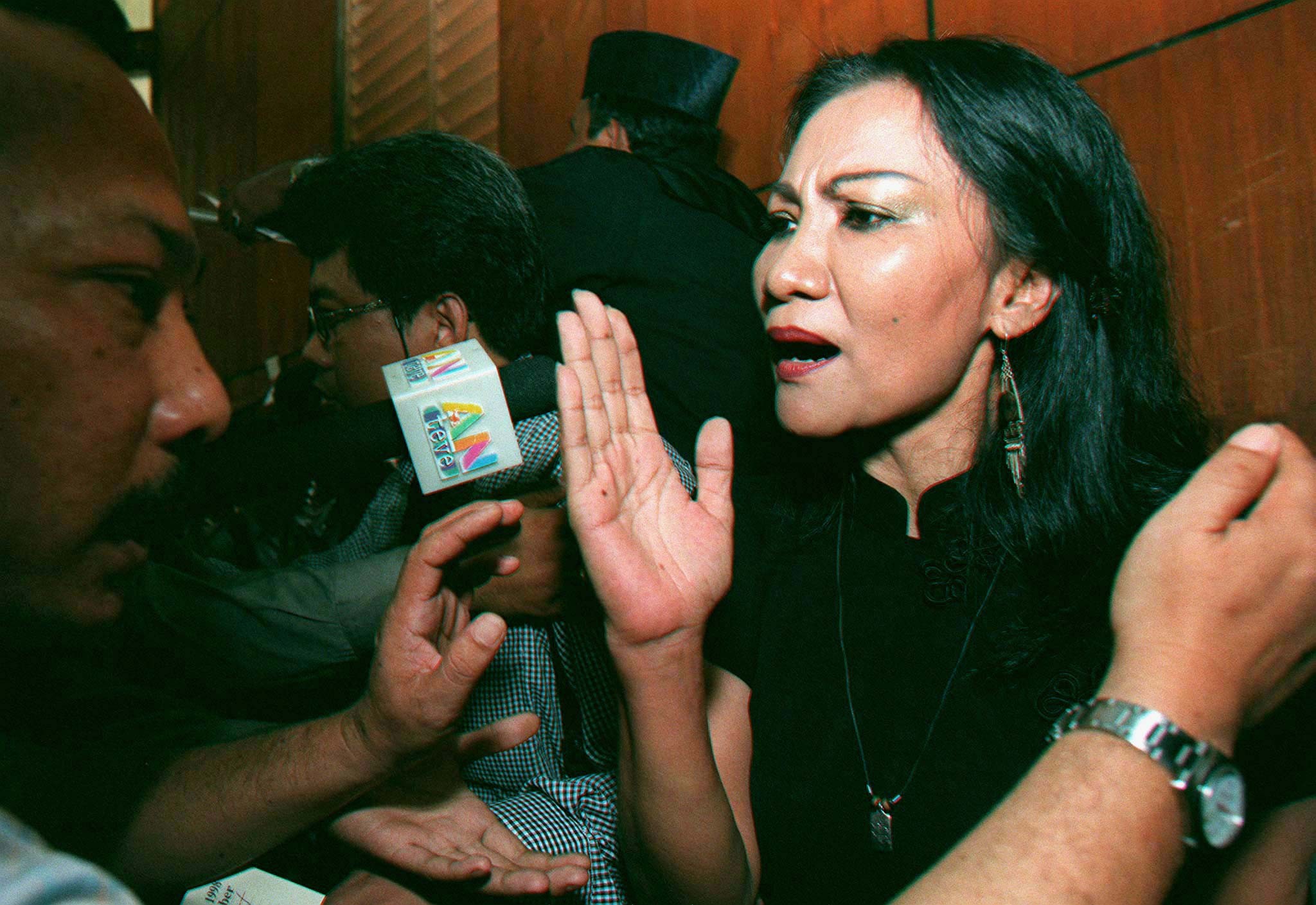 Opposition campaigner Ratna Sarumpaet falsely claimed she had been attacked by political opponents to hide the fact she got plastic surgery. Photo: Reuters