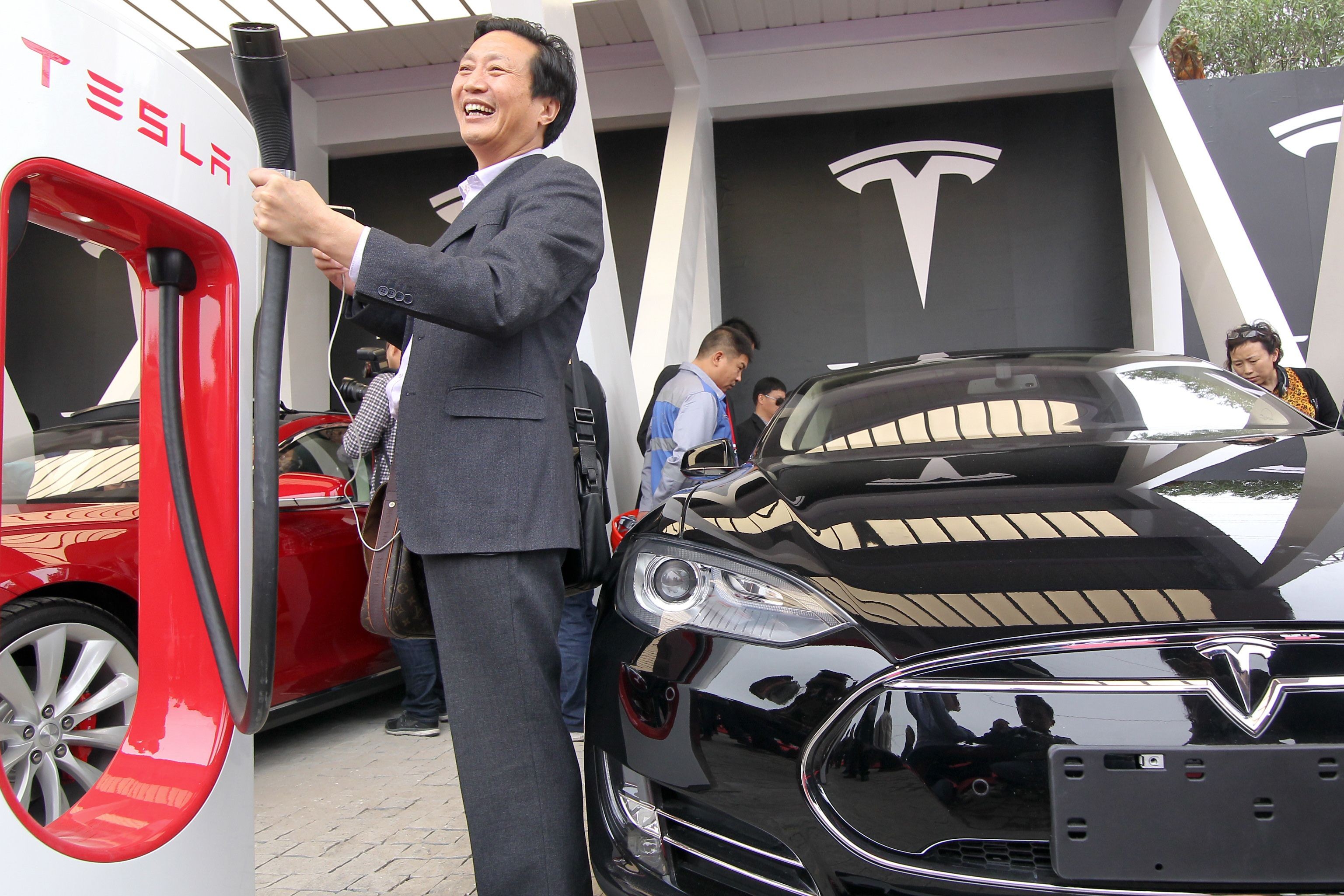 Tesla is building its first factory outside the US in Shanghai, taking advantage of Beijing’s abolition of foreign ownership restriction in the auto industry. Photo: AFP