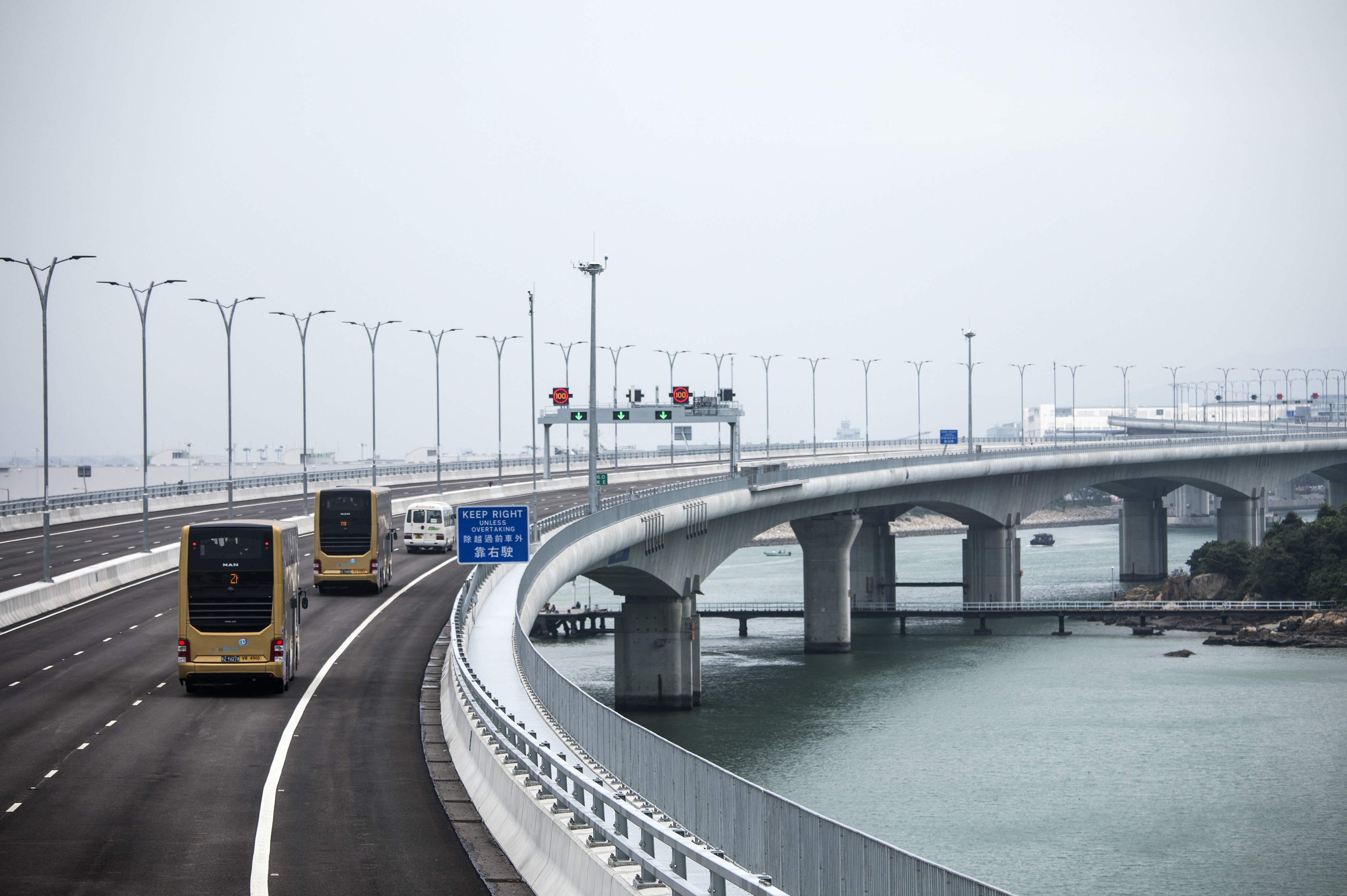 A survey by Lingnan University and Sun Yat-Sen University shows Hongkongers need help to find out more about opportunities to live and work in the Greater Bay Area. Photo: Bloomberg