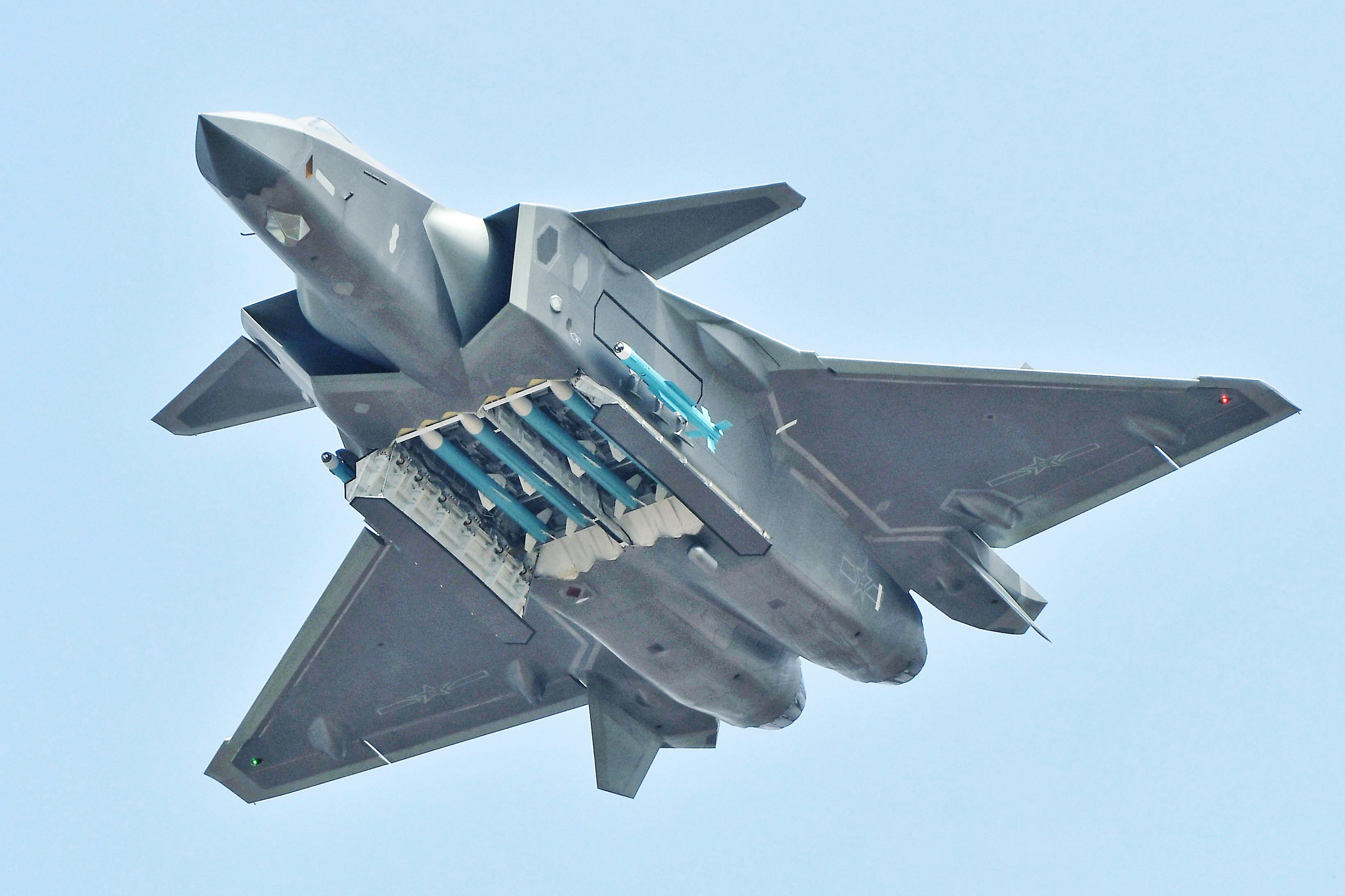 趣味・スポーツ・実用 Fighter: A History of Fighter Aircraft 趣味・スポーツ・実用 Fighter Jets Aviation of Japan 日本の