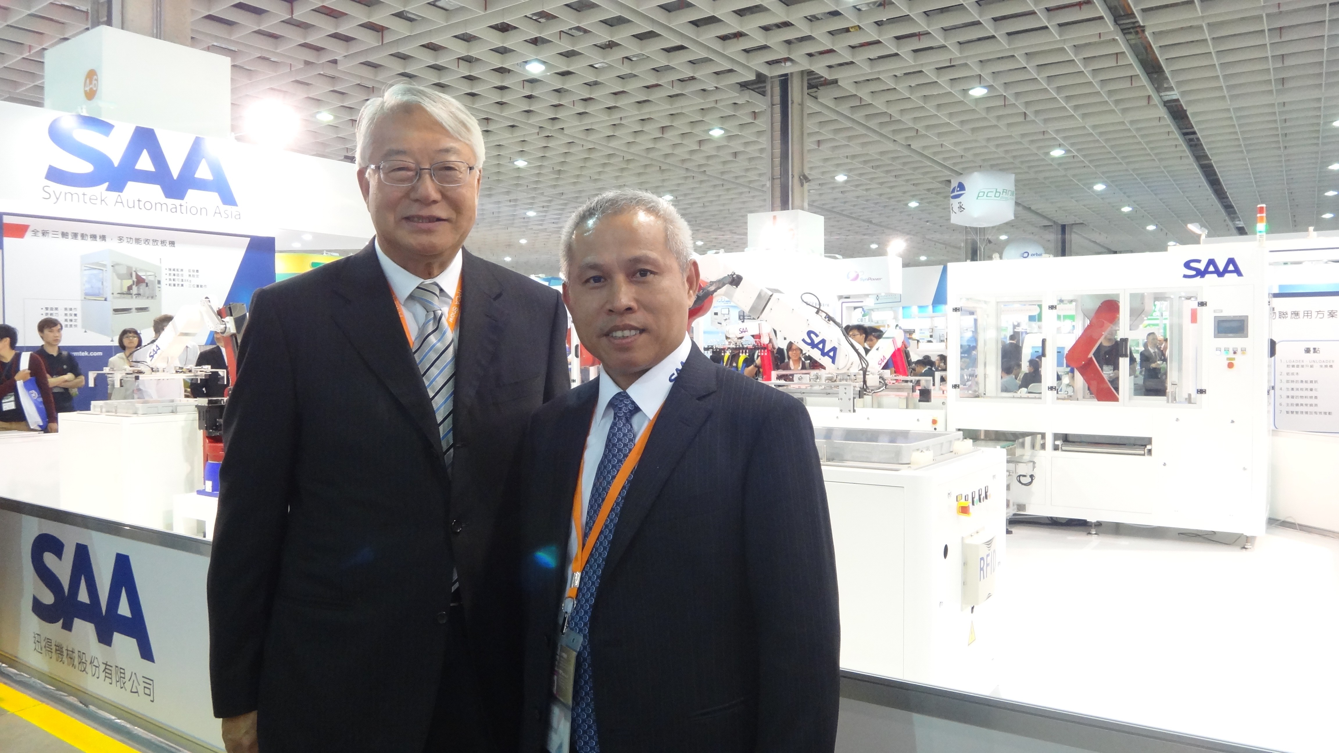 (From left) Koon Kam-kwan, chairman, and Wang Nien-ching, general manager