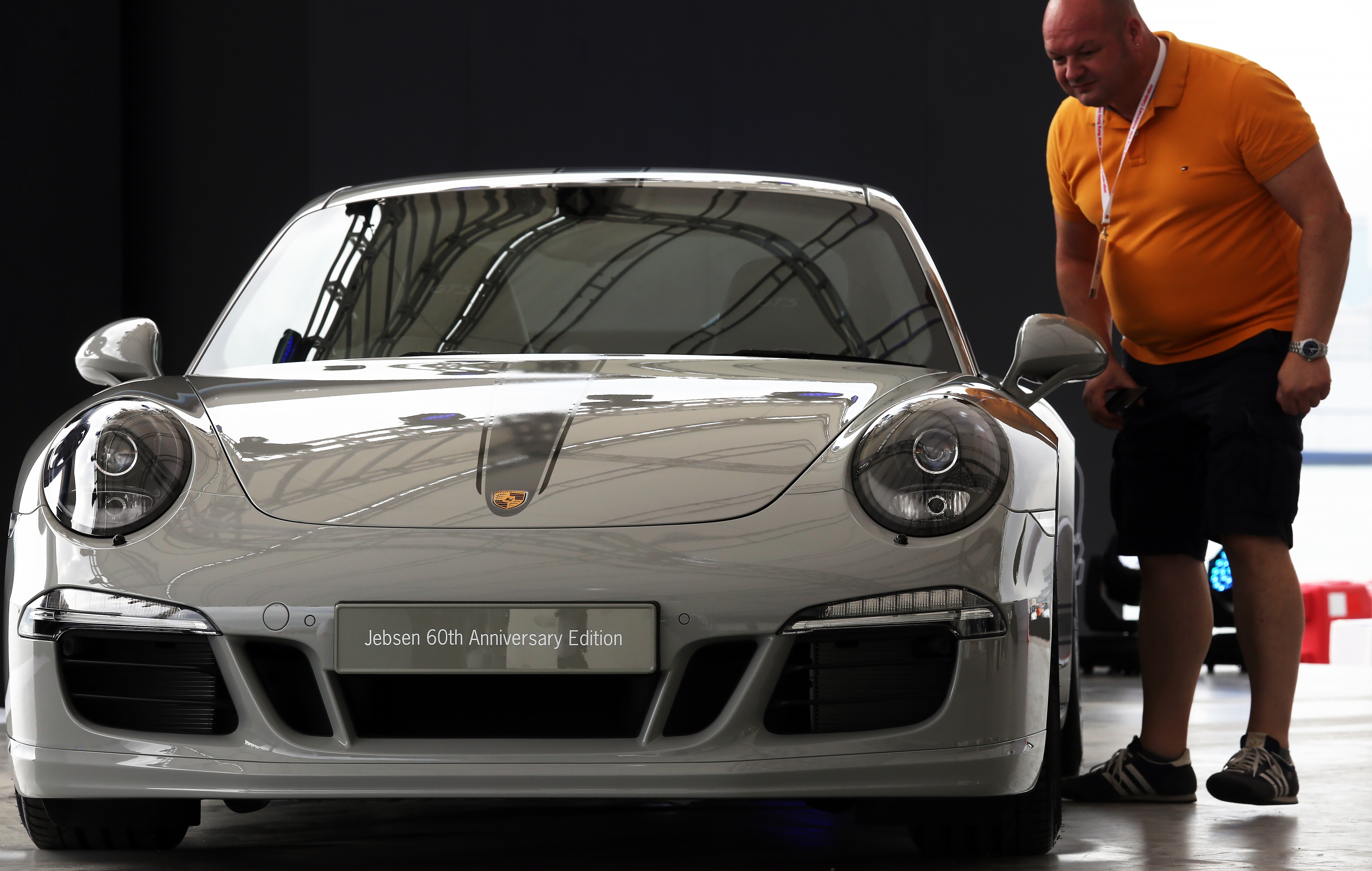 Porsche designed a sleek machine for China's rich – and it’s not a car, it’s a washing machine