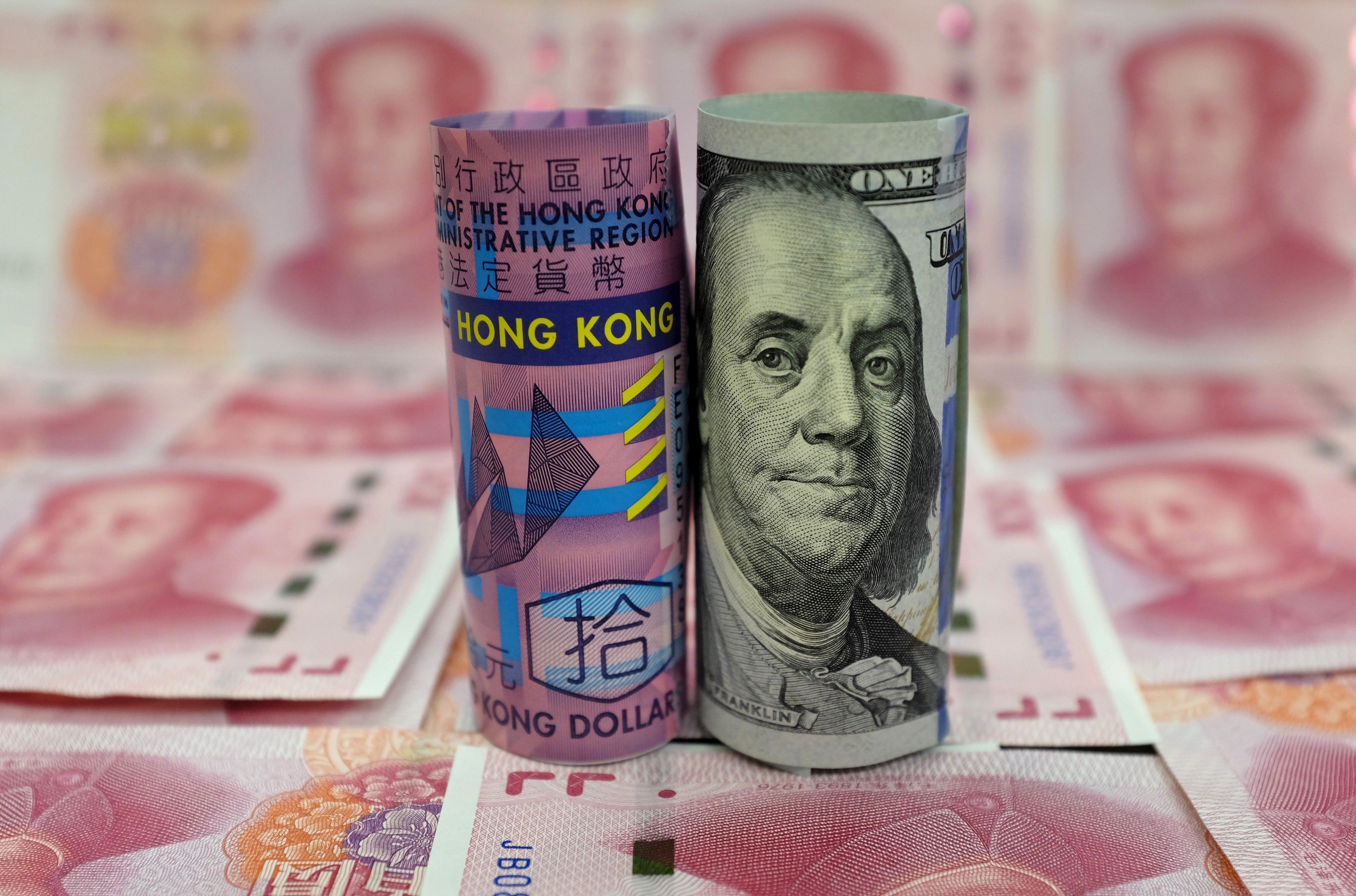 Former deputy Shenzhen Communist Party boss Li Huanan offered up to half of his haul – or more than US$70 million – to any underground banker willing to move his cash across the border to Hong Kong. Photo: Reuters