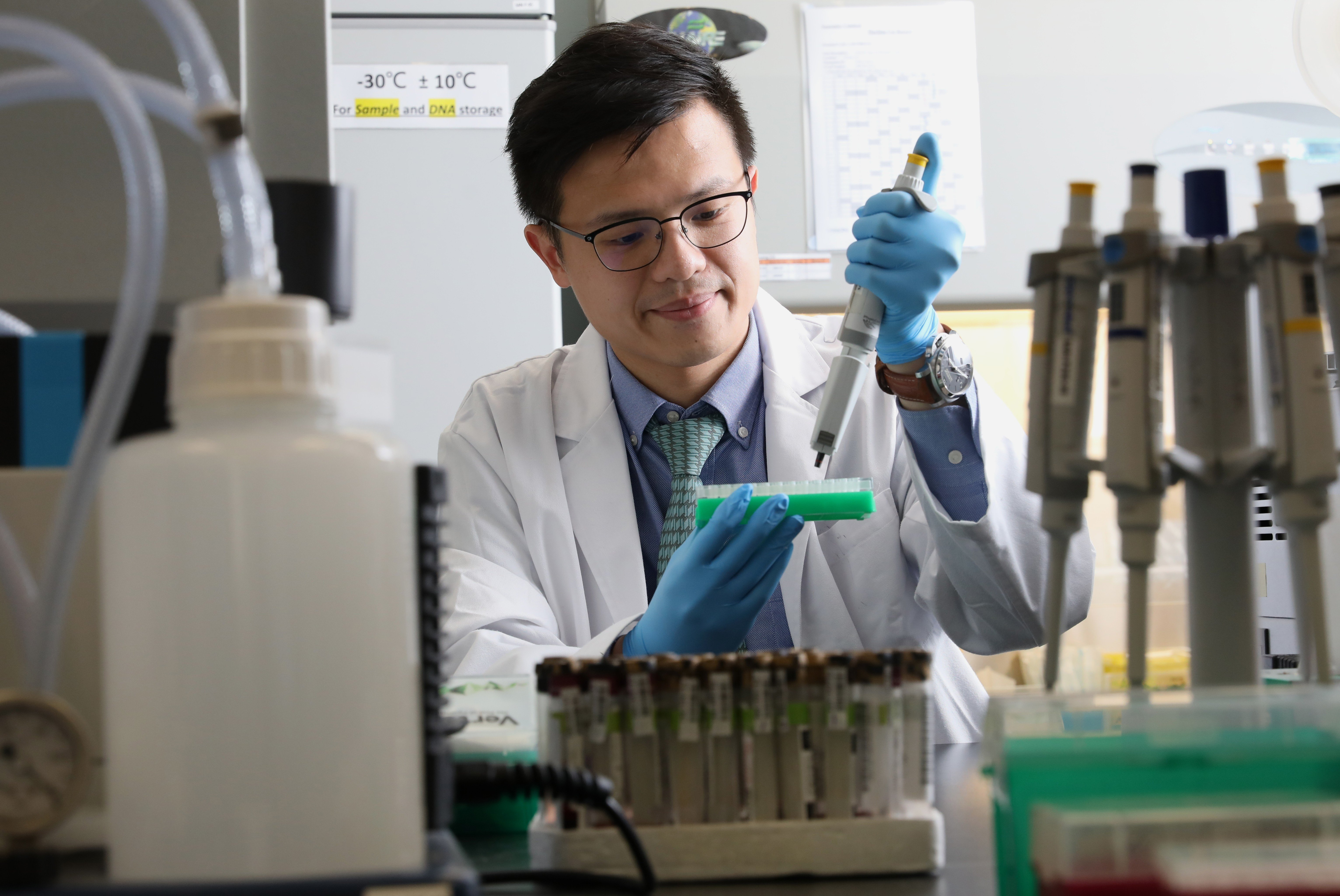 Stanley Sy, CEO and director of Sanomics, demonstrates an experiment at the Hong Kong Science Park in Sha Tin. Photo: Dickson Lee