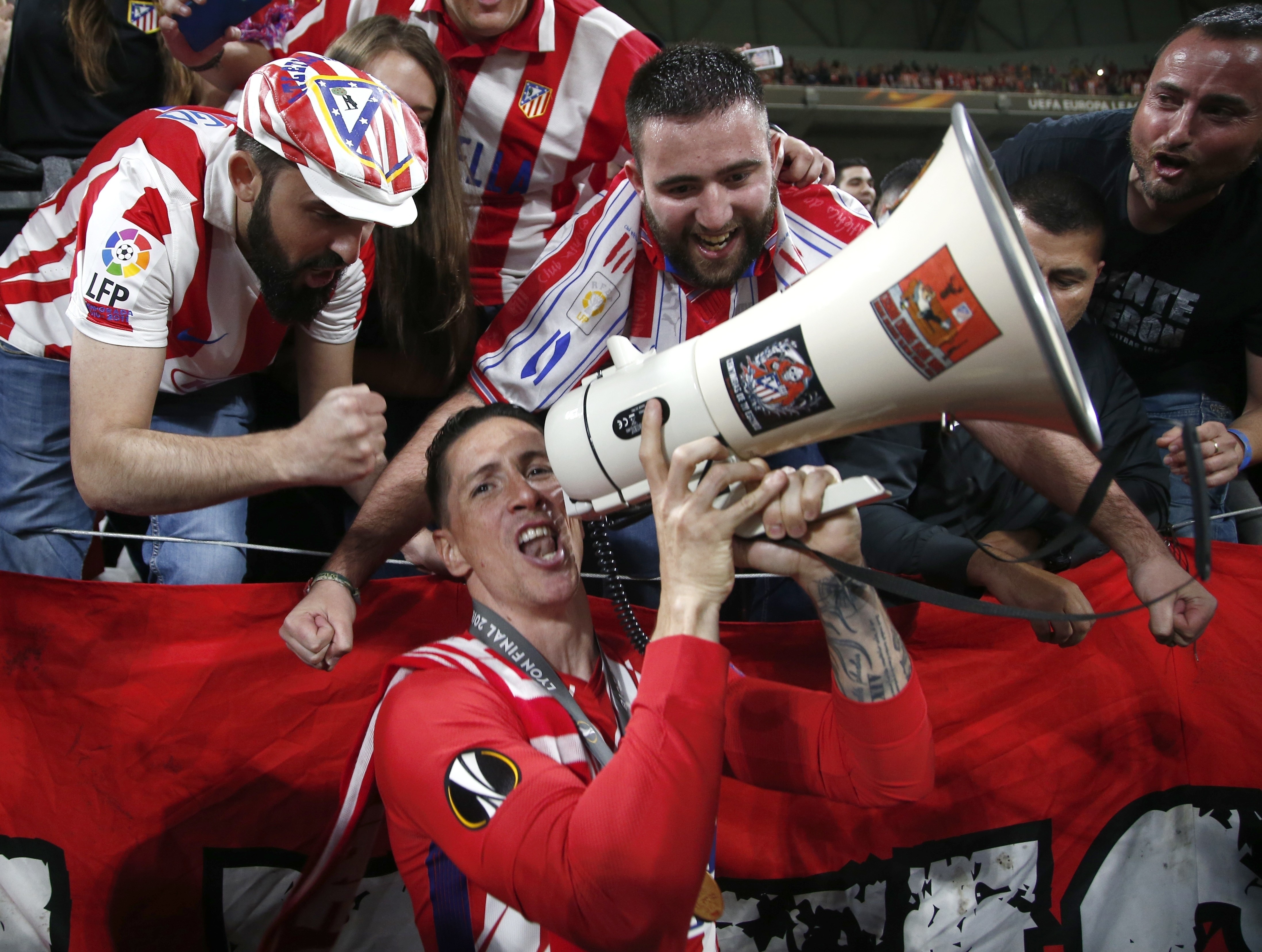 Fernando Torres celebrates winning the 2018 Uefa Europa League. Photo: AP