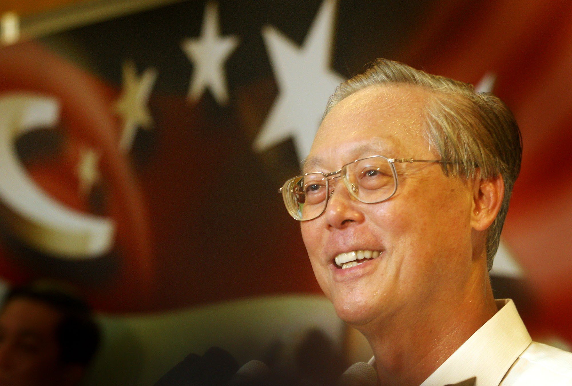 Biography of Singapore prime minister Goh Chok Tong dwells on his differences with Lee Kuan Yew