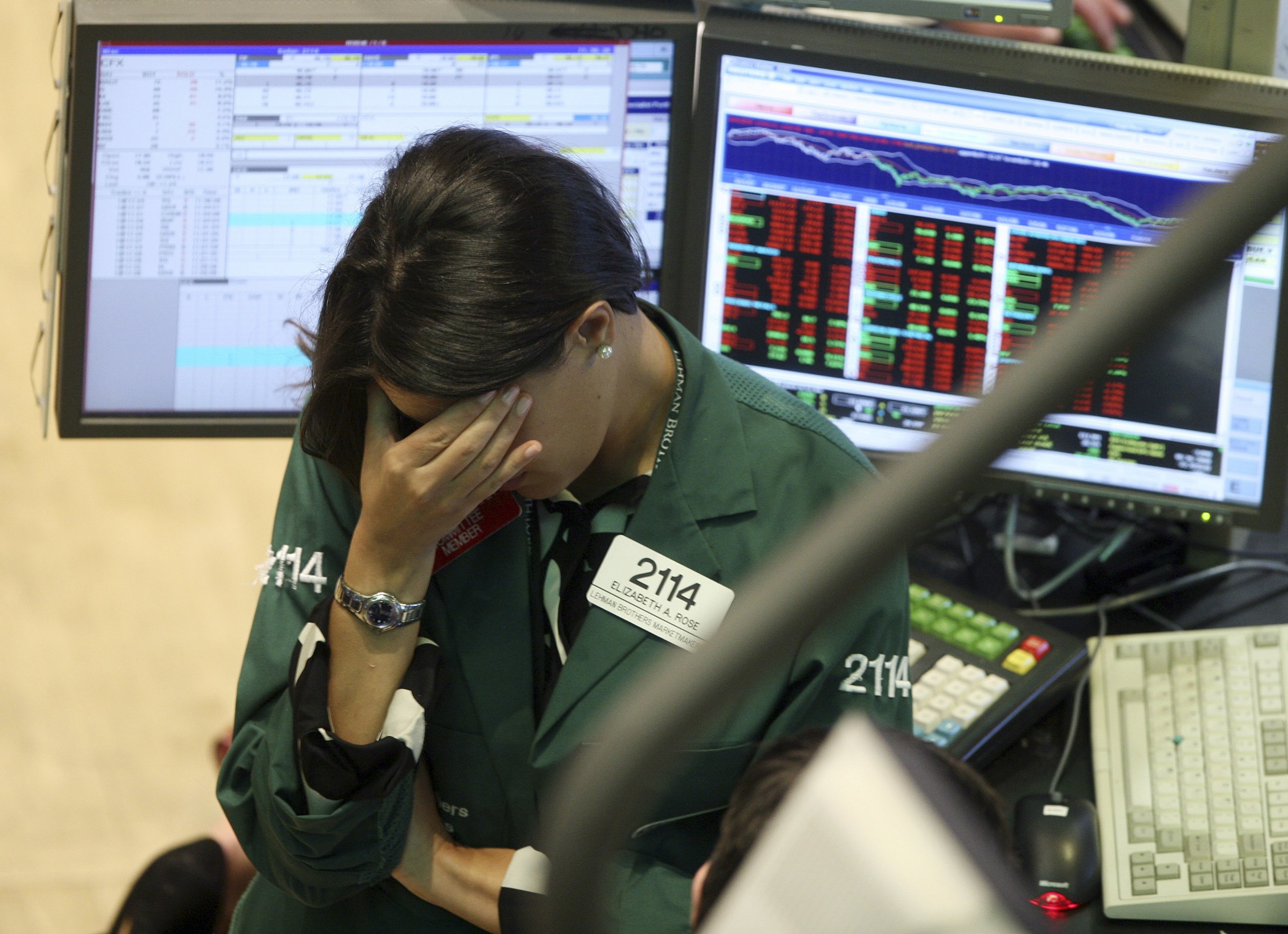 A specialist with Lehman Brothers reacts as the firm slides into bankruptcy in 2008. Photo: AP