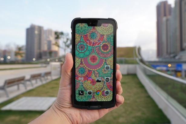 Doogee S90, un smartphone modular y todoterreno desde 299 dólares que busca  ver la luz por medio de Kickstarter