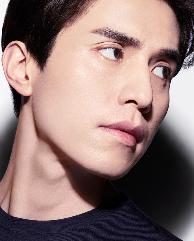 Korean actor Lee Dong-wook is the face of Boy de Chanel