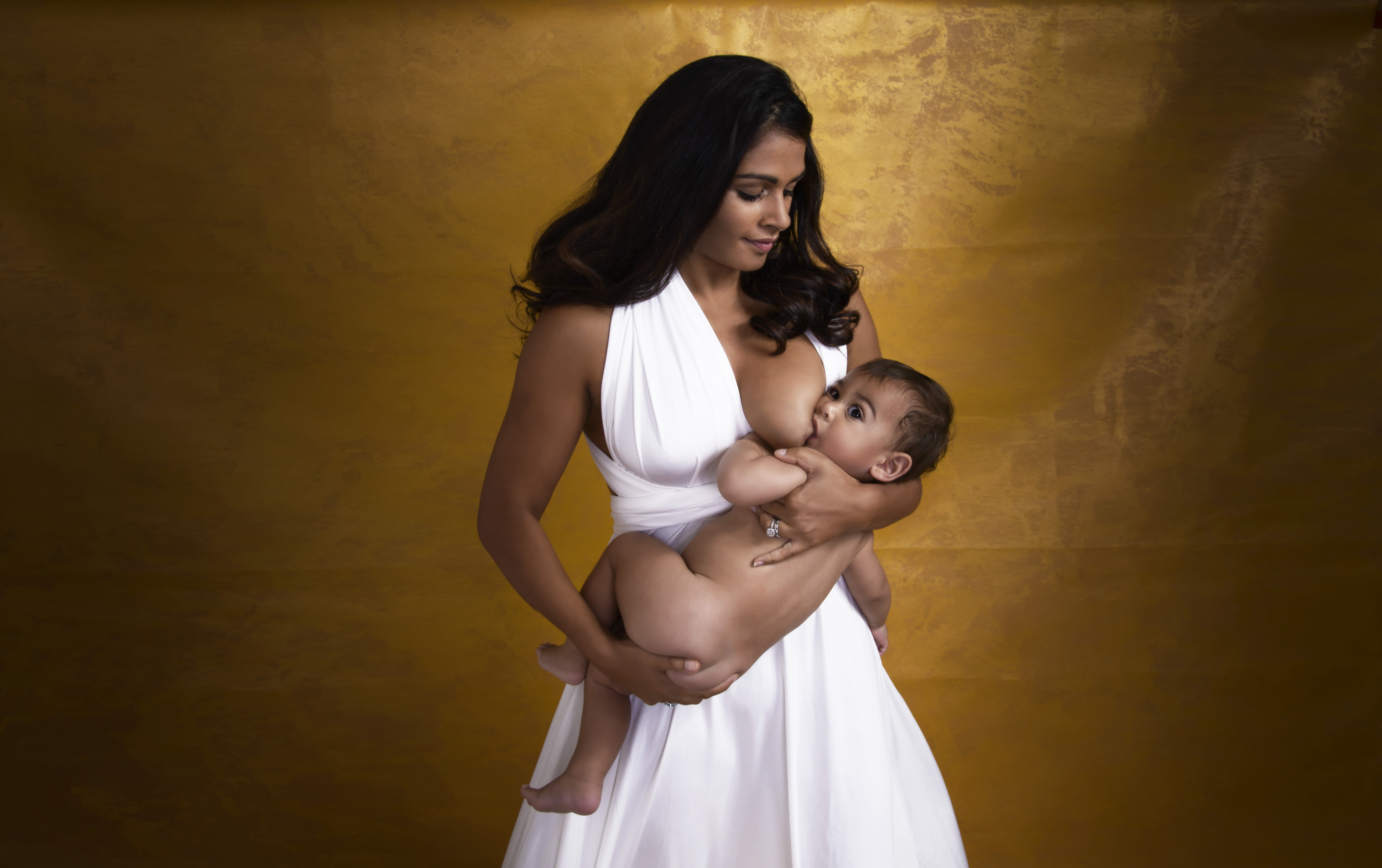 The #Ittasteslikelove campaign aims to normalise breastfeeding in Hong Kong, where 40 per cent of women who nurse in public say they experience negative reactions to it. The photo shoot was done as part of the campaign. Photo: Eva Thieulle (Eva Portraits)