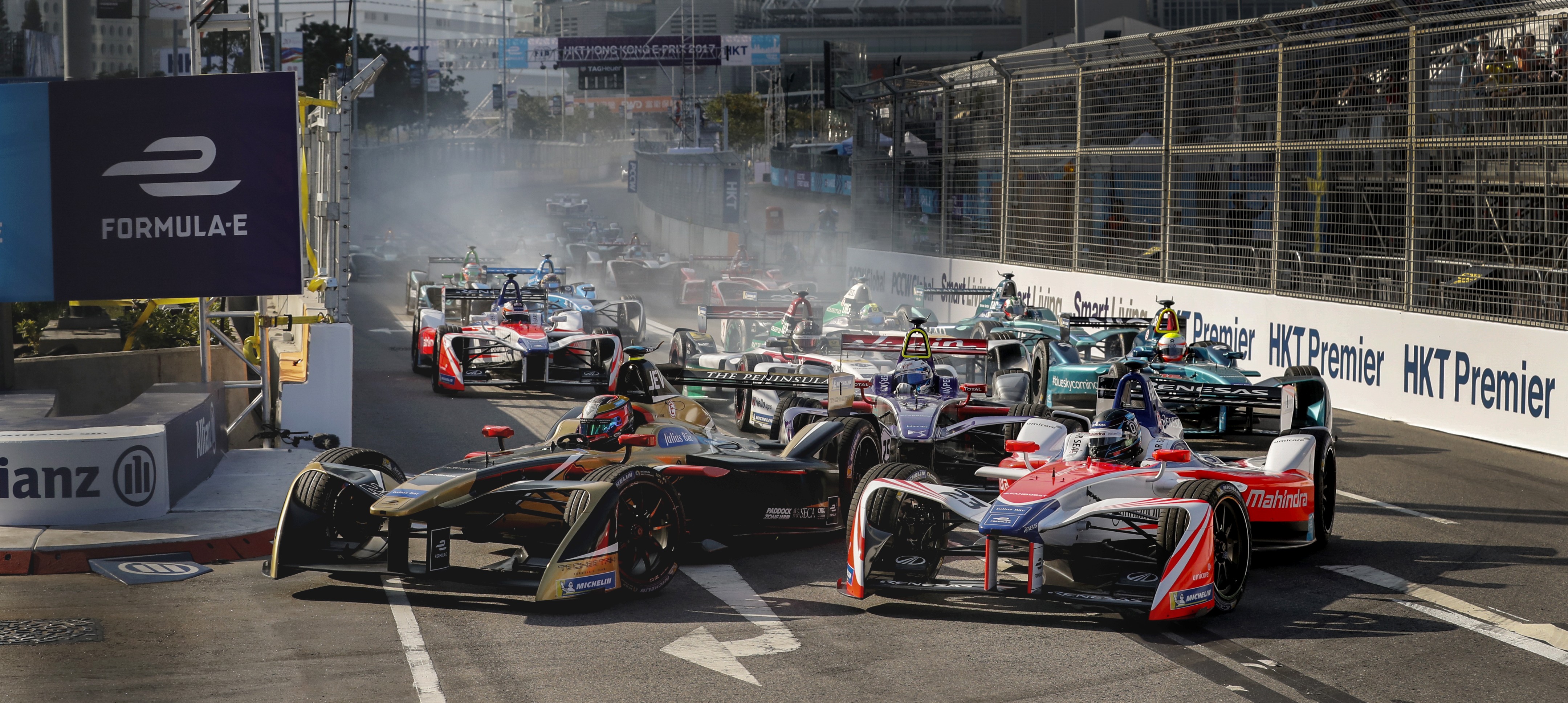 Formula E returns to the city this weekend as the third edition of the Hong Kong E-Prix gets underway on Sunday. Photo: Edward Wong