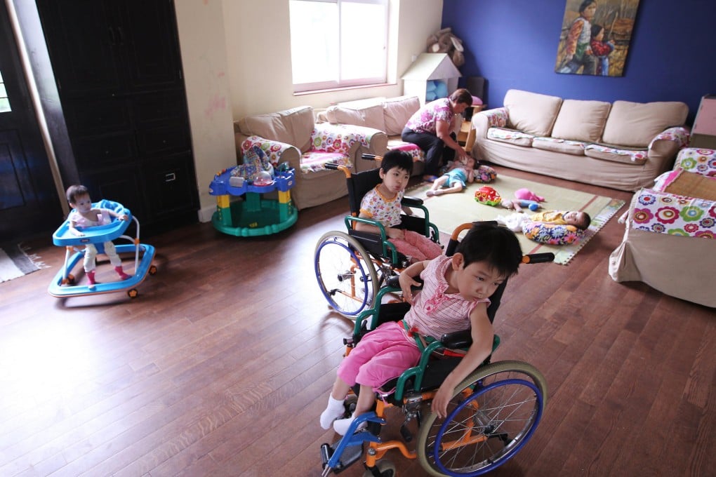 Home-schooling American kids in a Chinese village