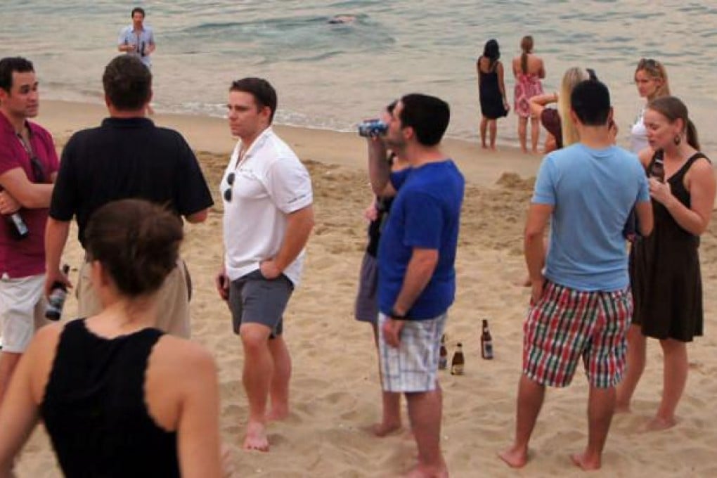 Oi, you – yes, you in the dark blue T-shirt. Put that can down and go and get a glass. And that goes for the rest of you drinking straight from the container as well. Respect your beer.