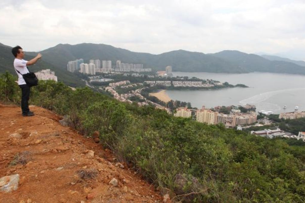 The Lantau community's developer says it is entitled to block the popular hiking track. Photo: May Tse