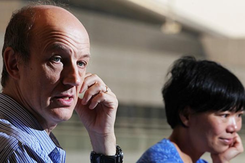 Professors David Jewitt (left) and Jane Luu. Photo: Nora Tam