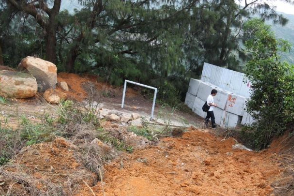 The blocked hiking trail at Discovery Bay. Photo: May Tse
