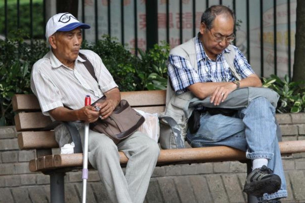 Retirees cannot rest easy as analysts say fund returns still face a bumpy ride in light of the euro-zone crisis and a slowing mainland economy. Photo: David Wong