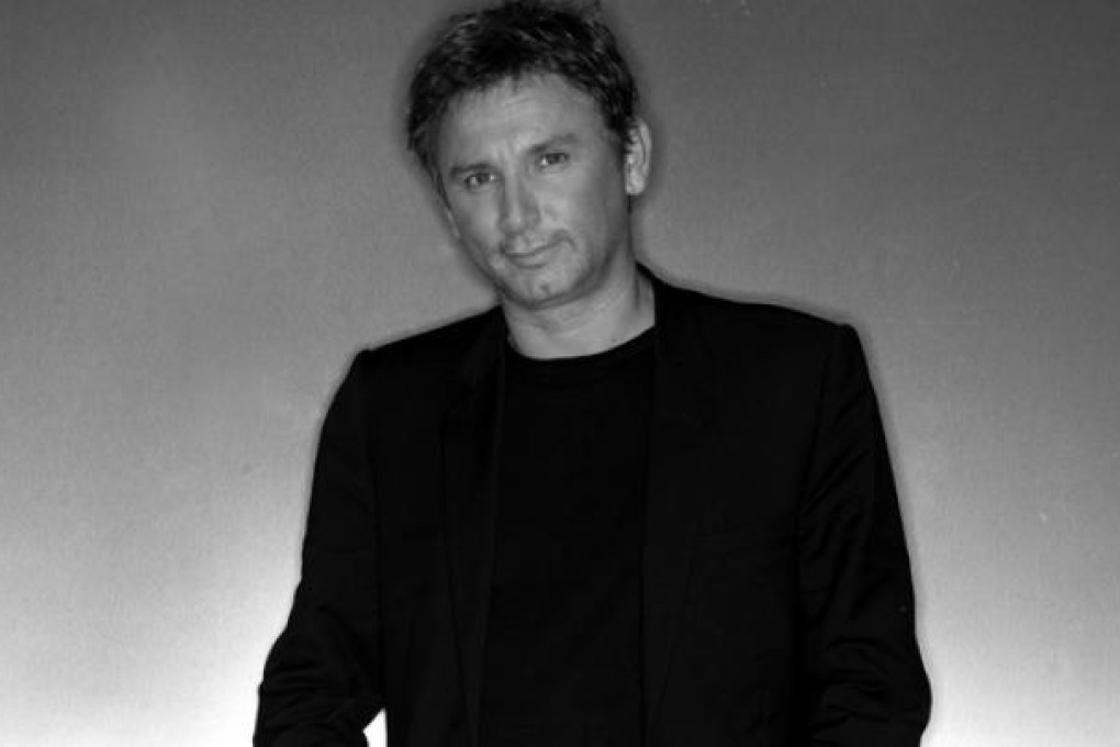 Thierry Gillier has apologised for saying that Chinese tourists would not be welcome at an exclusive new hotel in Paris.