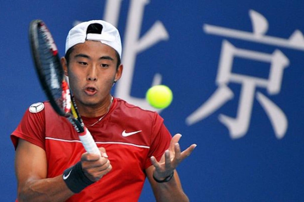 Zhang Ze returns to Germany's Florian Mayer at the China Open. Photo: AFP