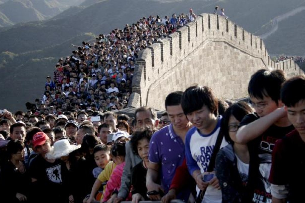 Wall-to-wall holidaymakers on the Great Wall. Photo: Reuters