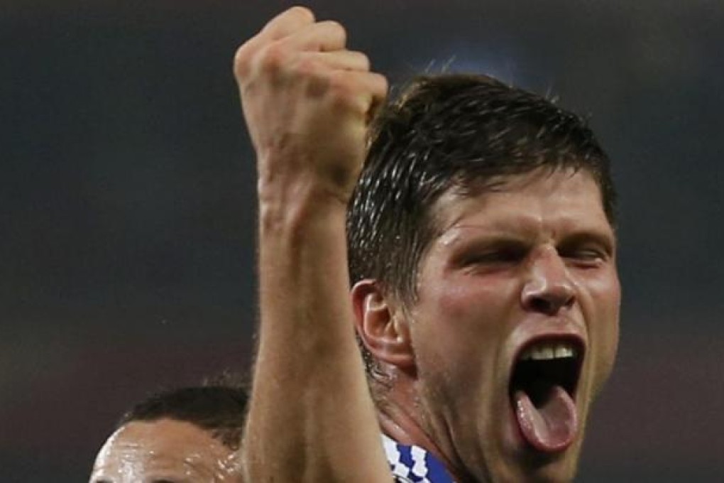 Klaas-Jan Huntelaar celebrates Schalke's winner. Photo: Reuters