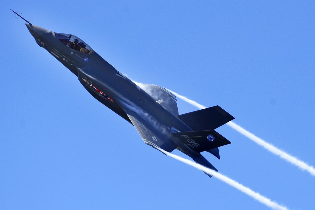 Lockheed sees US$1.1b liability if F-35 deal delayed