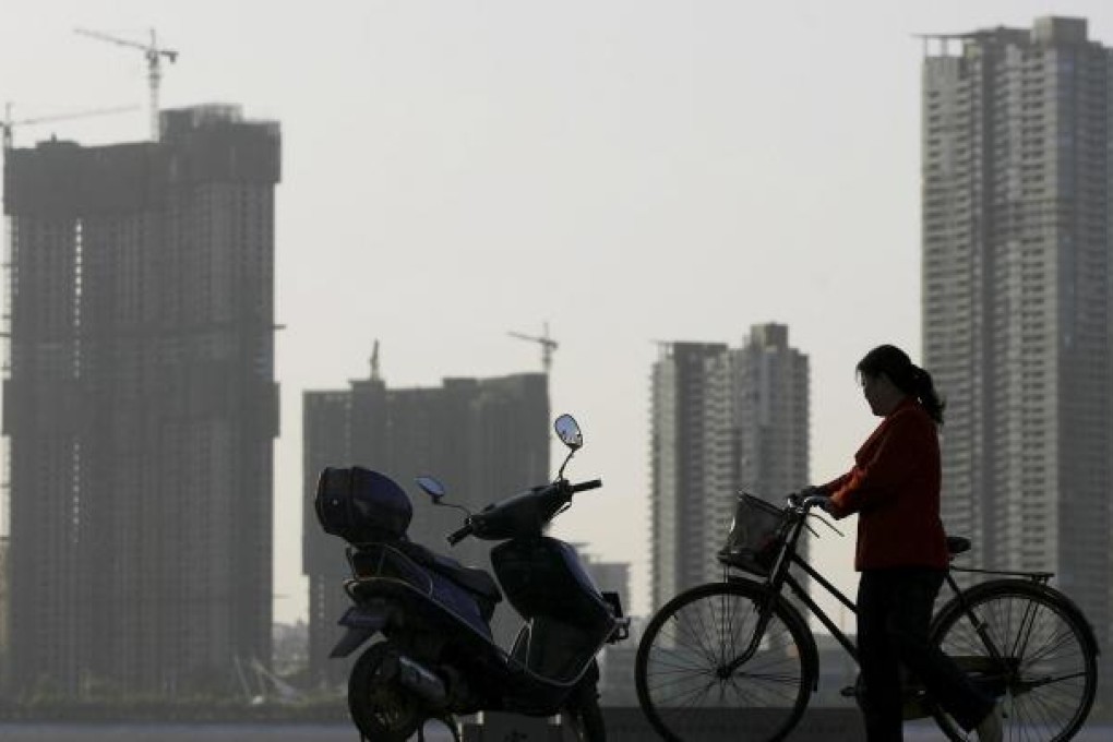 Wuhan has joined other mainland cities in easing the terms for loans from municipal housing provident funds. Photo: AP