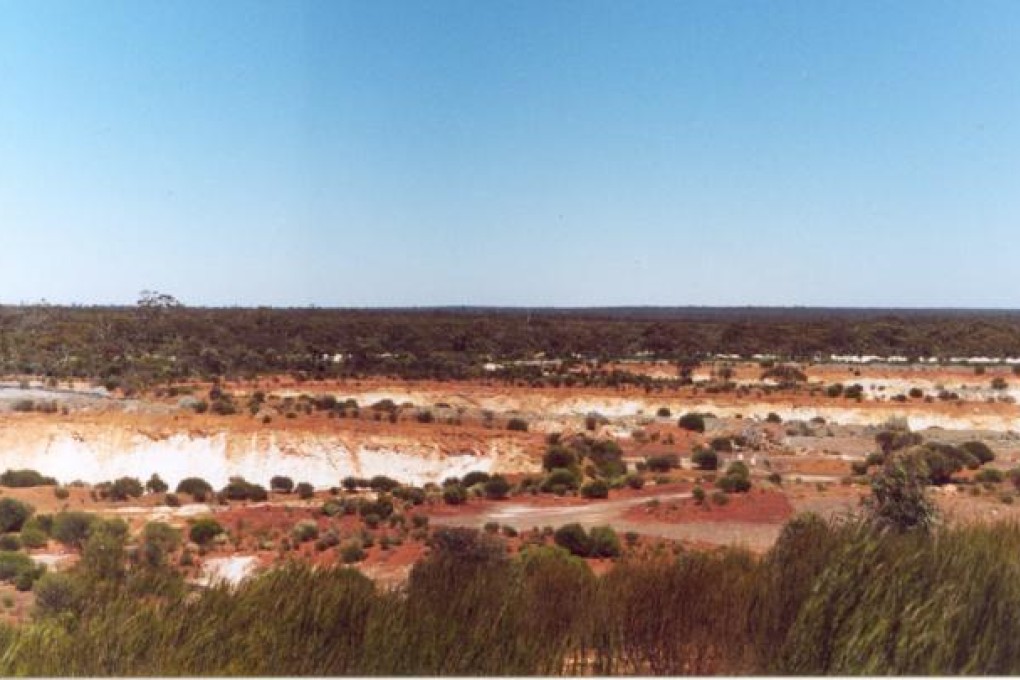 Mount Dimer's historic open pits