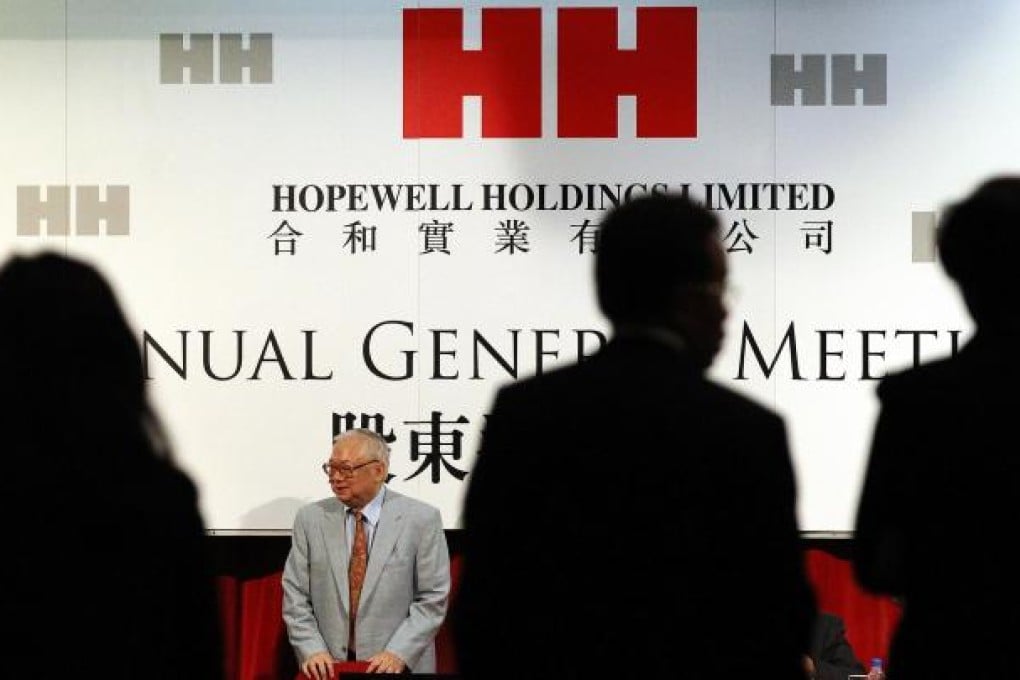 Never really retiring: Gordon Wu, who has passed the reins to Thomas Wu, at the annual meeting last month. Photo: Edward Wong