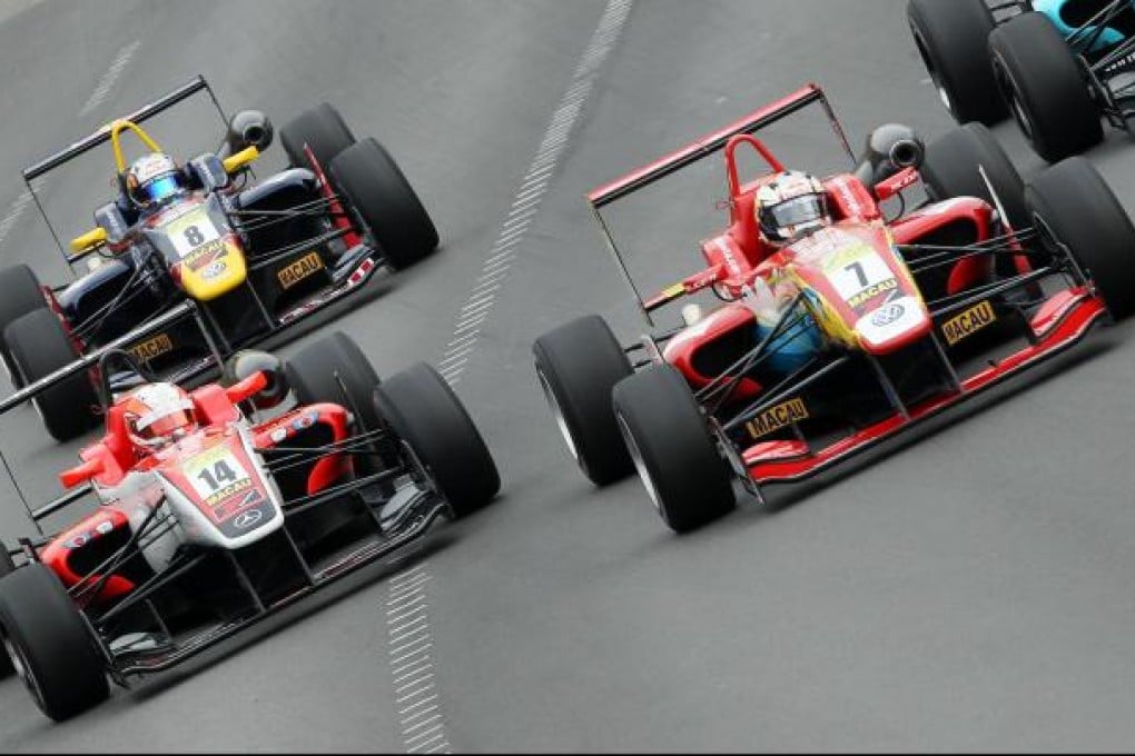 Portugal's Antonio Da Costa leads Briton Alex Lynn with Spain's Carlos Sainz Jnr further back on his way to pole position for today's Macau Grand Prix. Photo: Nora Tam