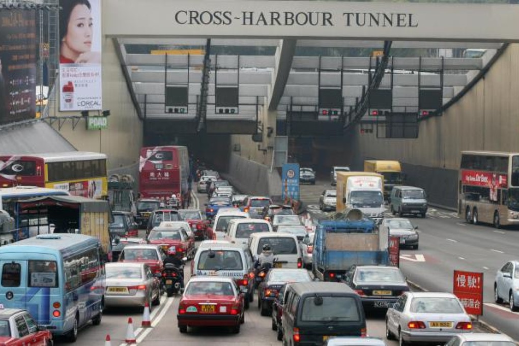 Bus passengers at the tunnel suffer. Photo: Robert Ng