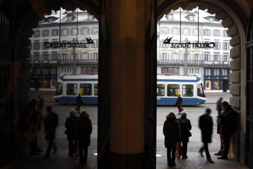 The main entrance of Credit Suisse in Zurich. The bank is ready to spend on its clients. Photo: Reuters