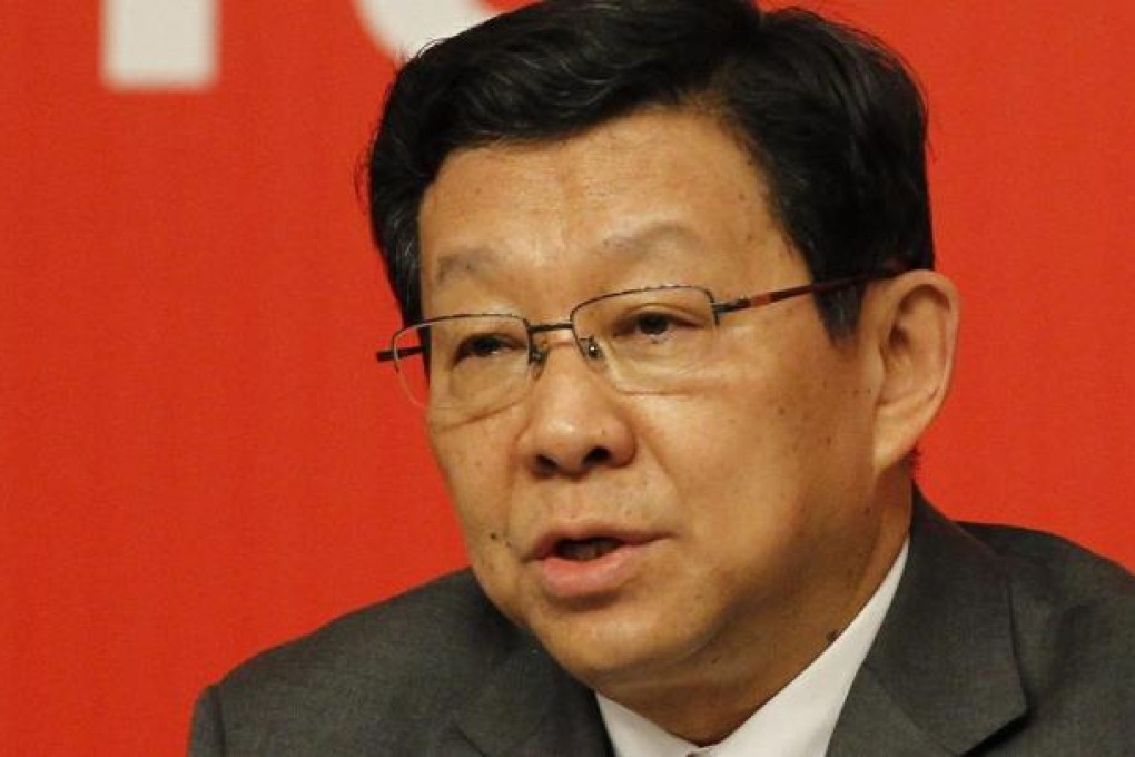 Chen Deming wants outbound investments and FDI to balance.