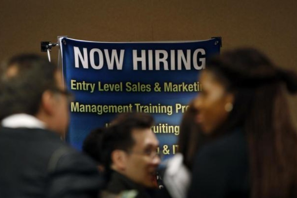 The Labor Department received fewer first-time claims for unemployment insurance last week as the disruptions wrought by superstorm Sandy ebbed.