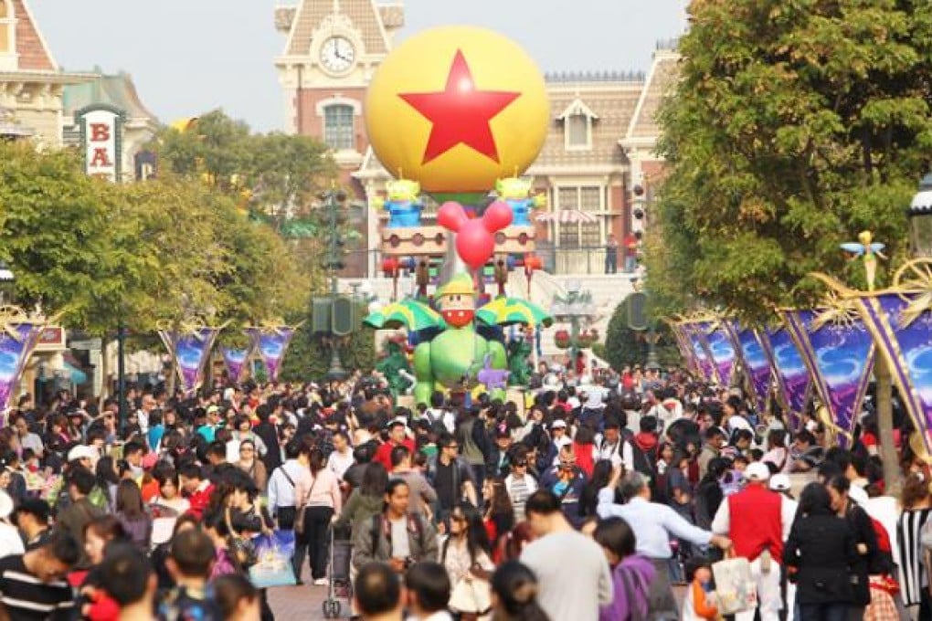 Actors perform during a parade at Hong Kong Disneyland. Photo: Dickson Lee