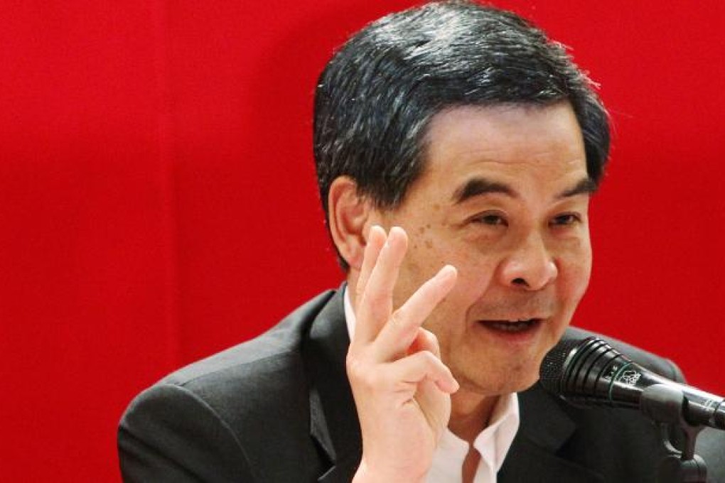 Leung Chun-ying.