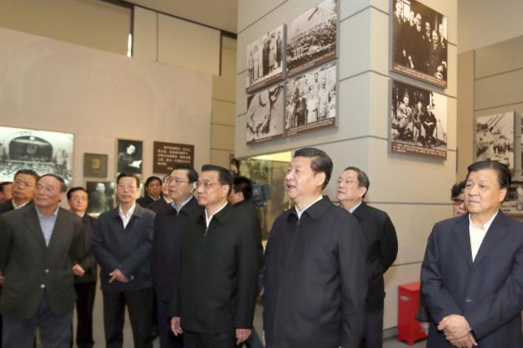 Leaders Li Keqiang and Xi Jinping (third and second from right, front) during last week’s visit to the National Musuem. Photo: Xinhua