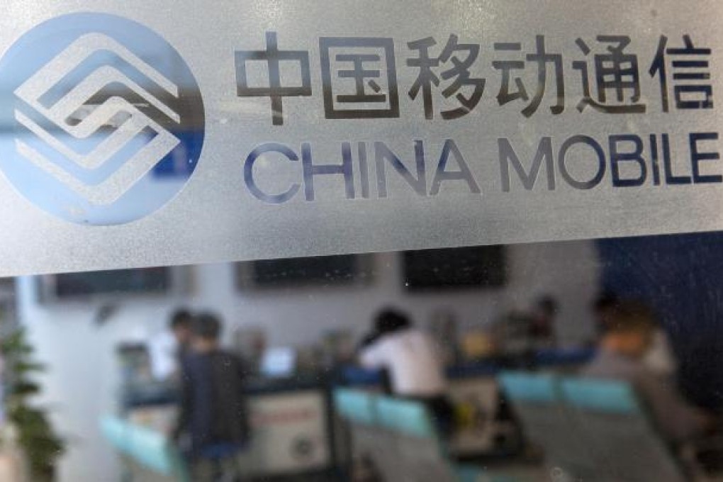 China Mobile is the world's biggest wireless network operator, with 698.5 million subscribers at the end of September. Photo: Bloomberg